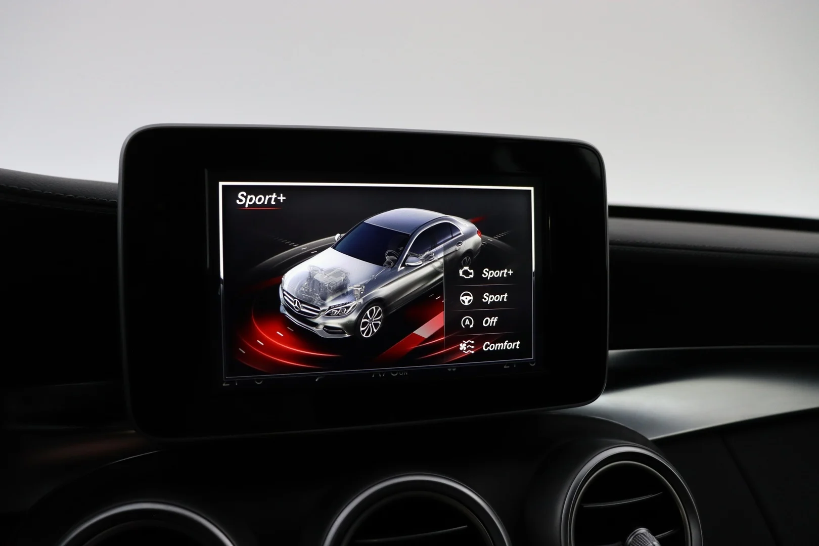 Car Image - 318NuSNwRrsaCdq3Gl6SQd