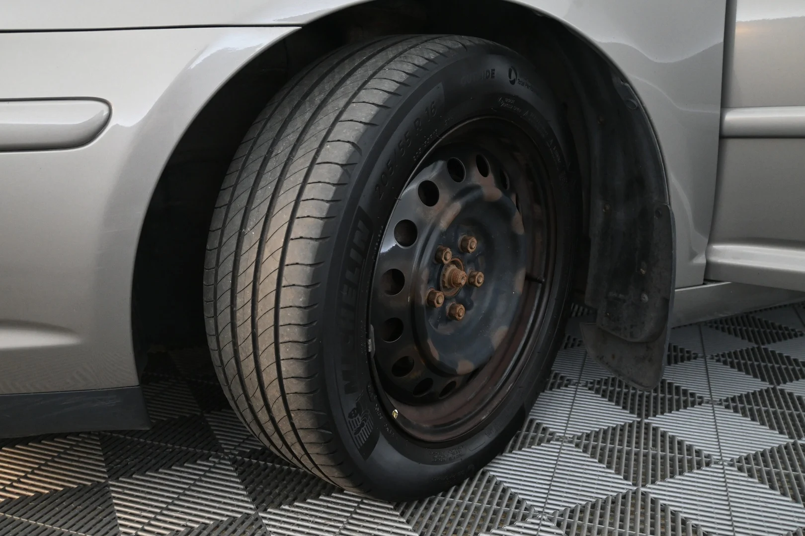 Car Image - 5toqEjfbOBQiJJzAXB0T3W
