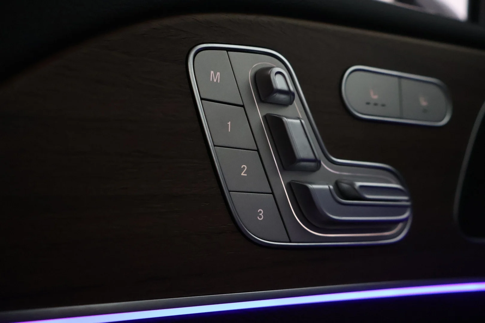 Car Image - 6lC8itkmSqRW3TVwxOJDLk