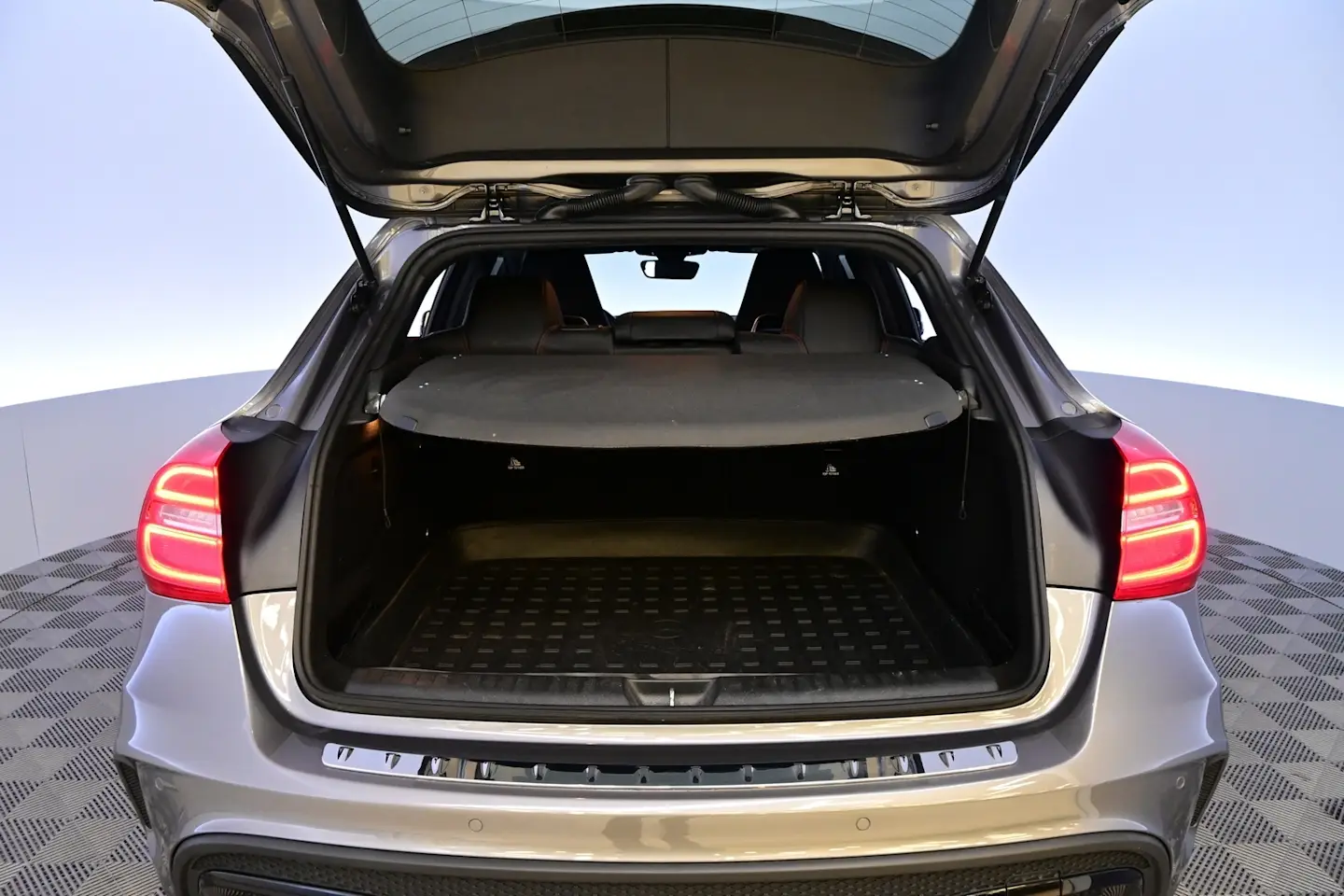 Car Image - 1GpdwCLGKrR0gAWLxZOGjh