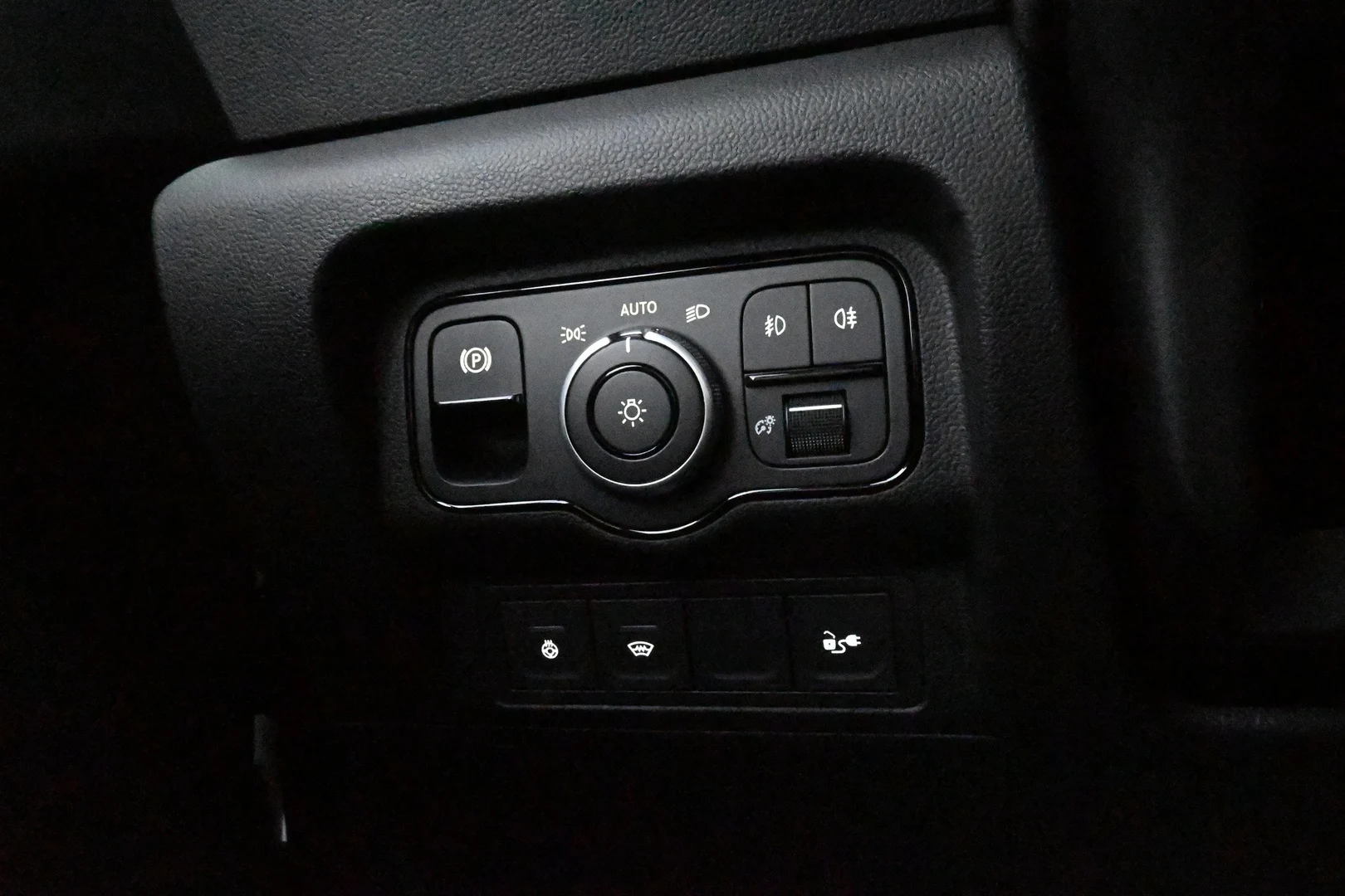 Car Image - 15eZISzVq3PFszvkshjr0V