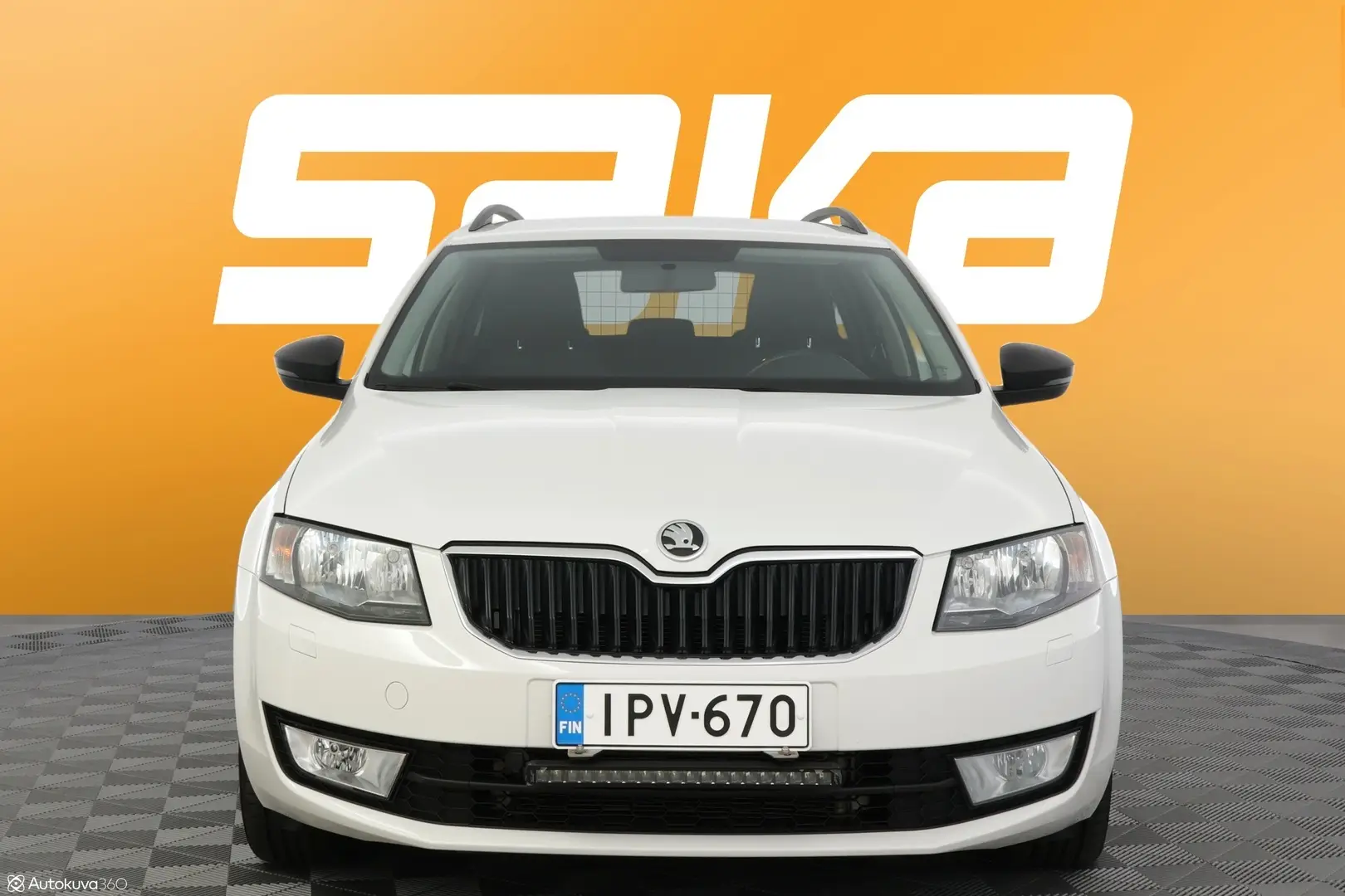 Car Image - V5BxMnSBEgLQF4Nqrz0Ak
