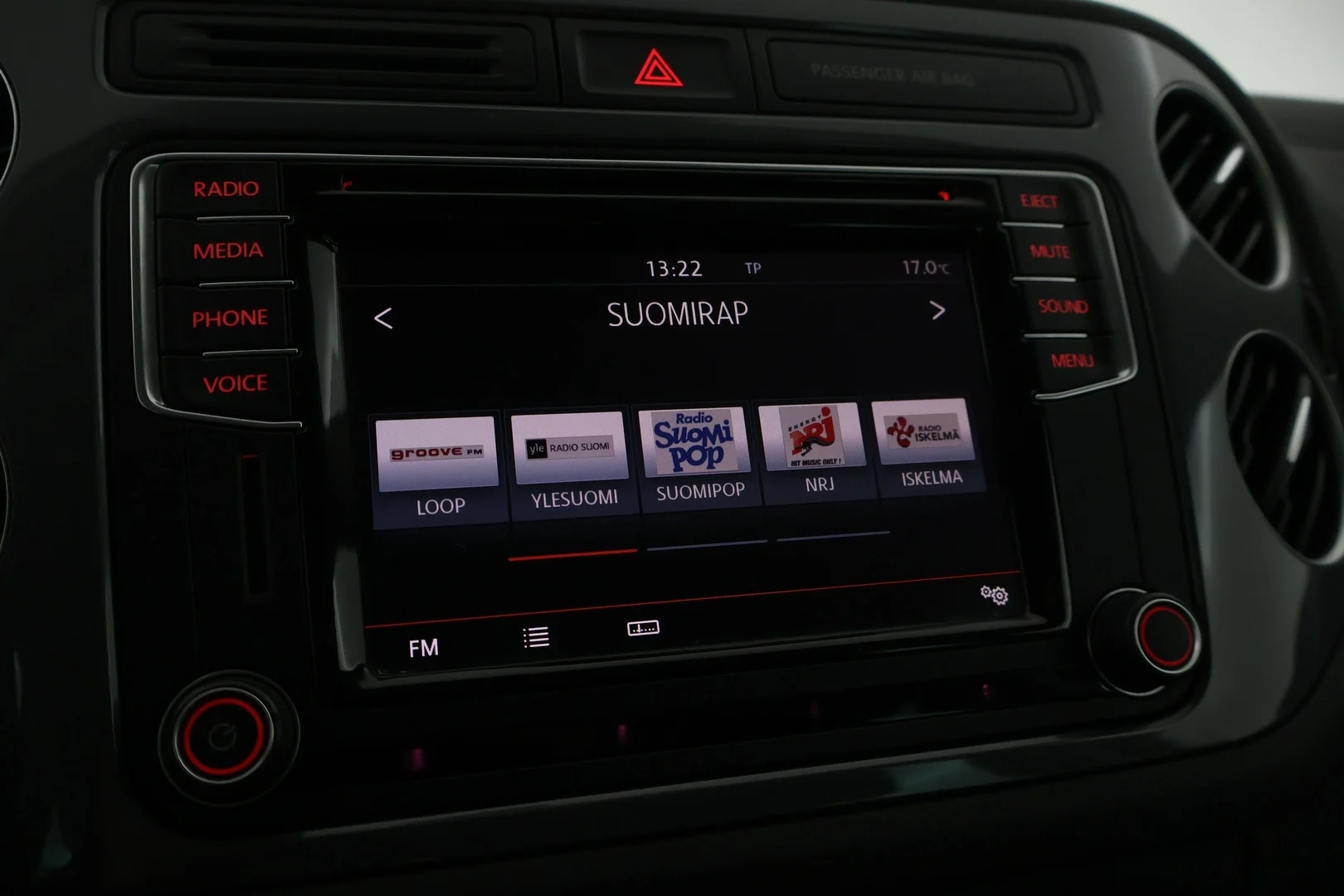Car Image - 6Dc3yXpnKiczRelKrzDsdI