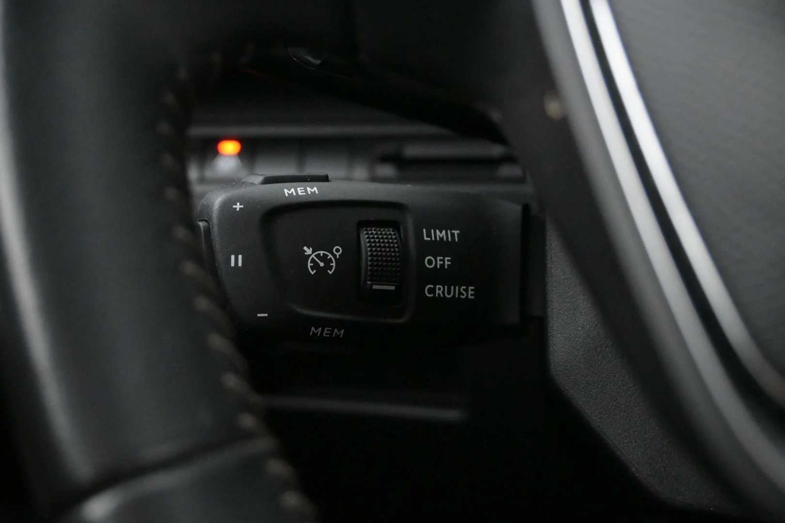 Car Image - 3AFxmMSgORtKZpVlhjvzaL