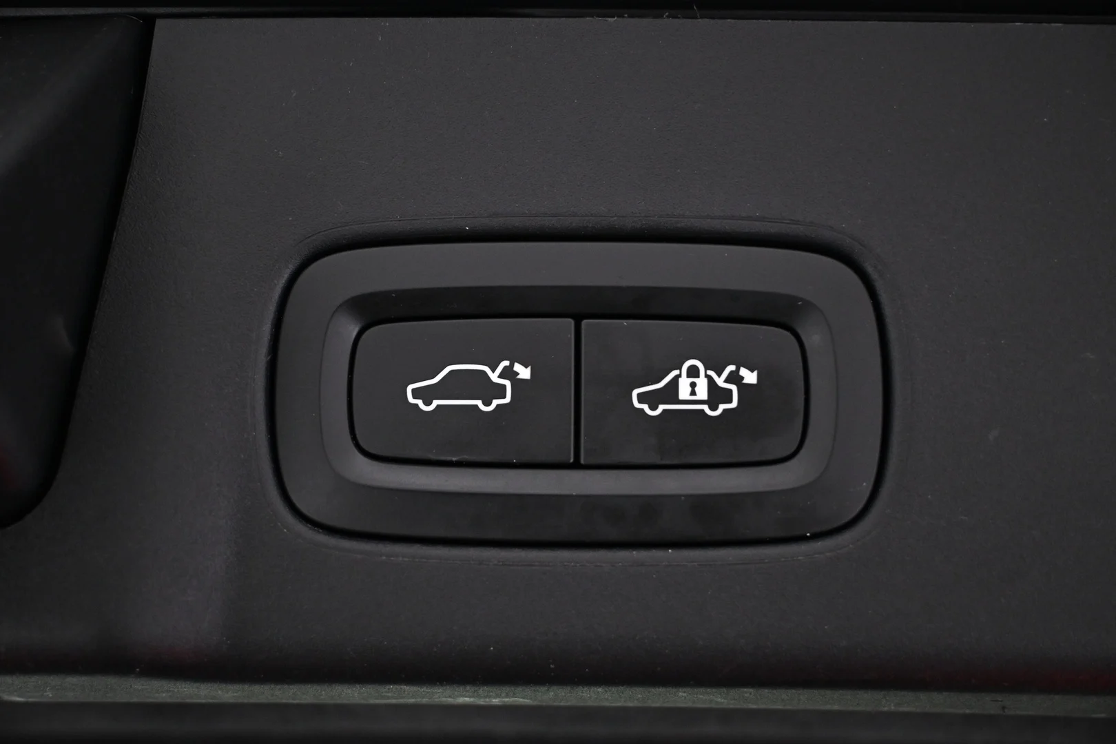 Car Image - 4lqpnqEyINC54VNyyfP62t