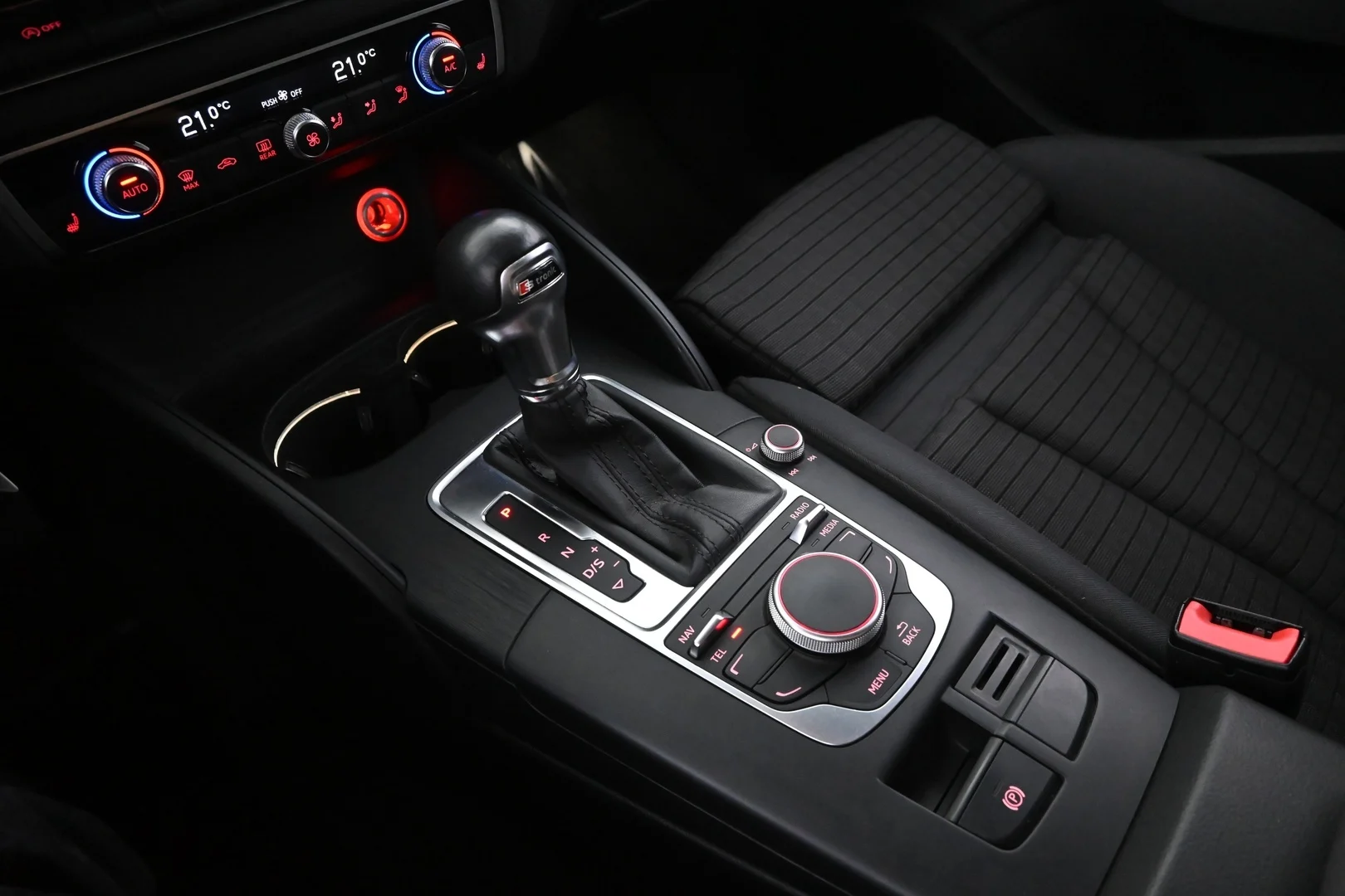 Car Image - 7hyIEUbNfscQHaXLREnNXZ