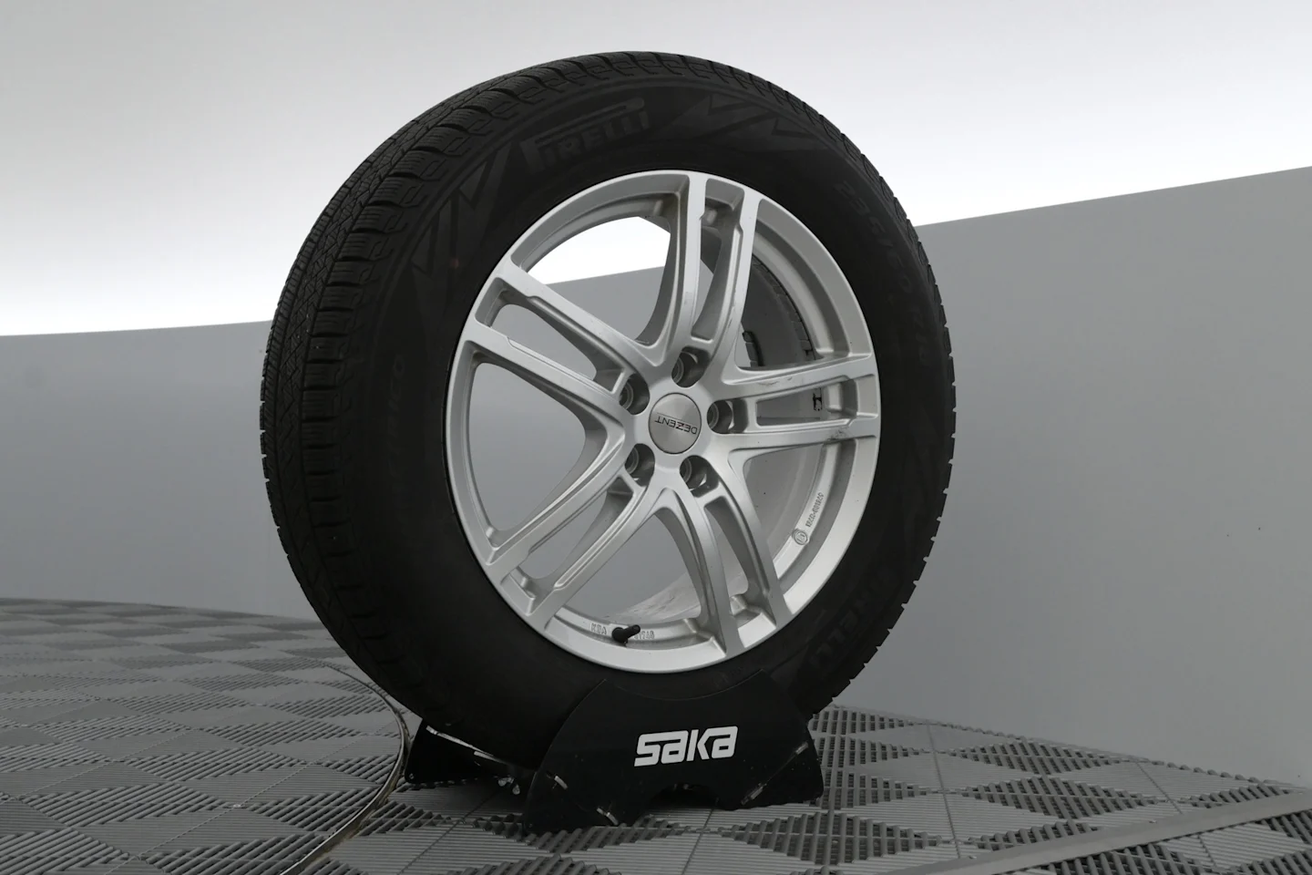 Car Image - 20P0X5j1Zr6QI8VzAyKrYl
