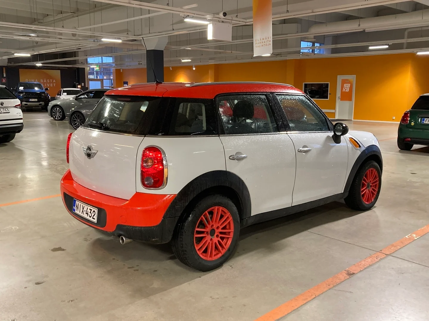 Car Image - 1OVpKqQCakhQtzO3jw8Ui9