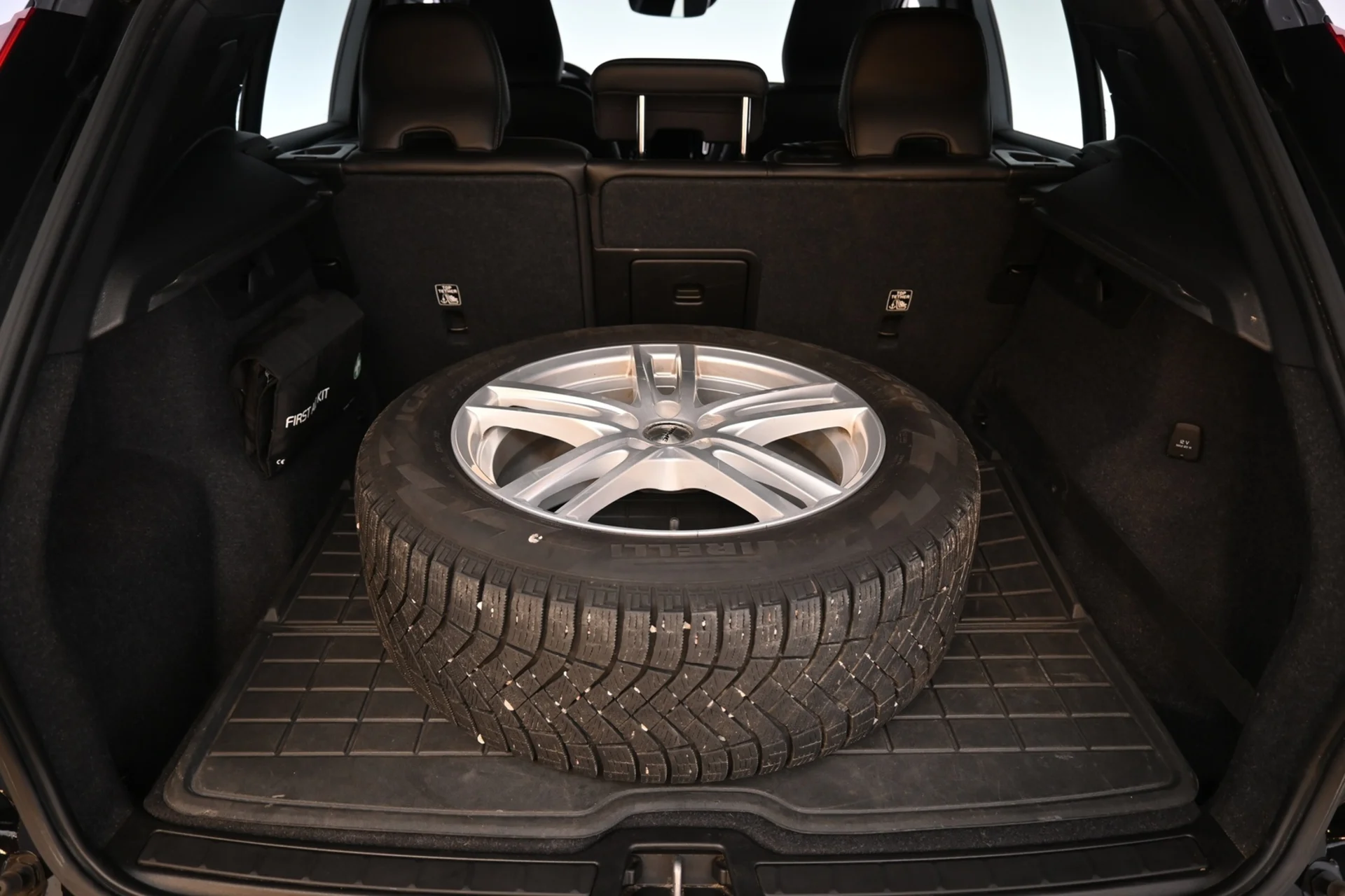 Car Image - 7vbK1mgiU6LkDmFKbMHxrU