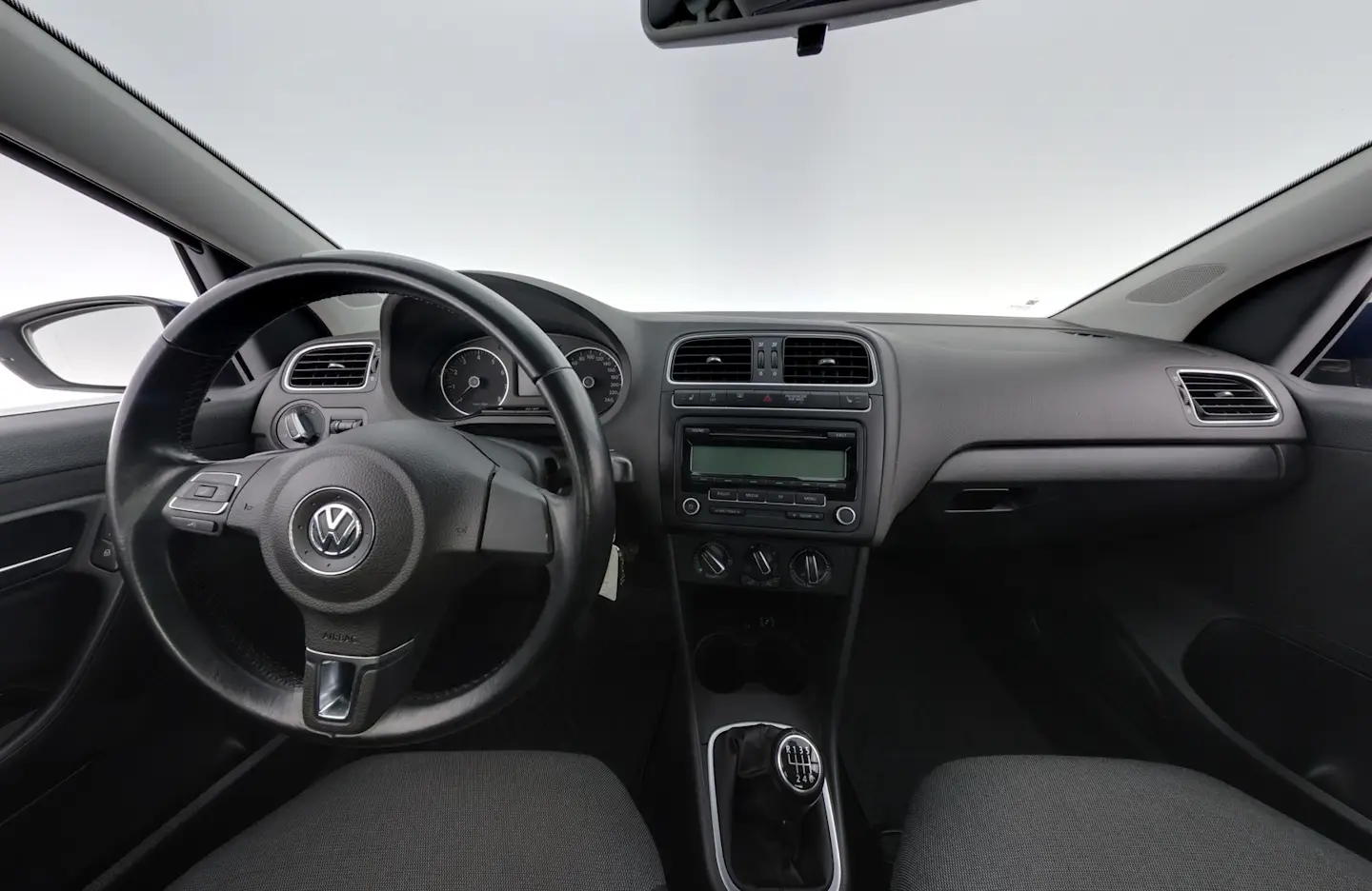 Car Image - s8QPh5m8pkCmLpuR5OpRp