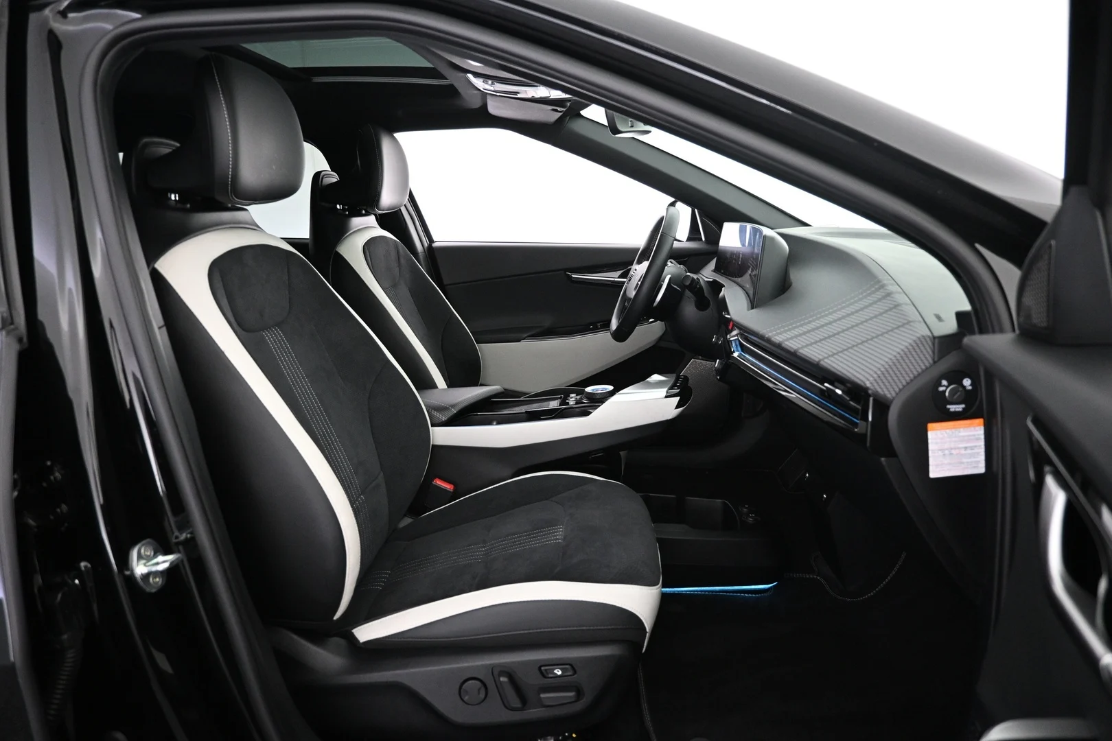 Car Image - 7JxozDjl2VUIWgk1zMPZHp