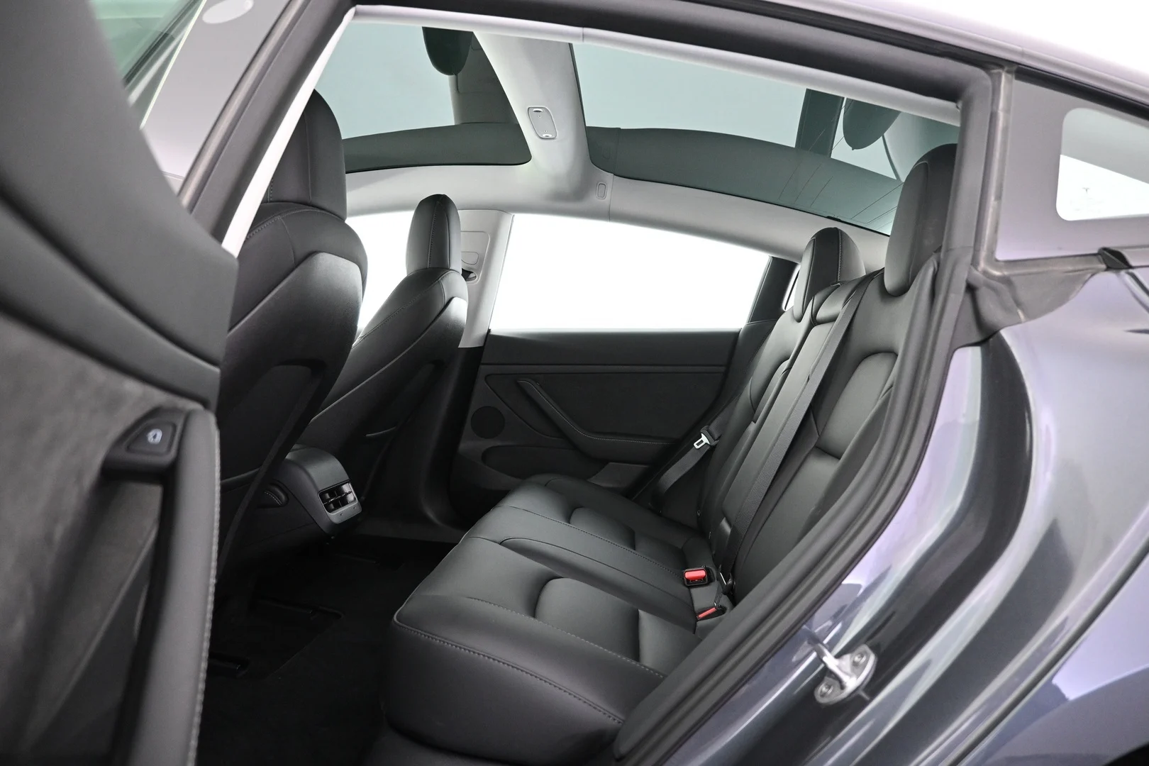 Car Image - 1y0Iio852xeTdeEdgehwwF