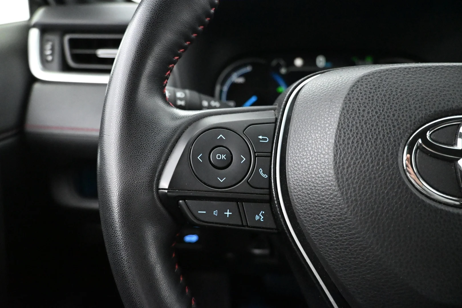 Car Image - 14r7jYxwnQz2dLcu2LDmxW