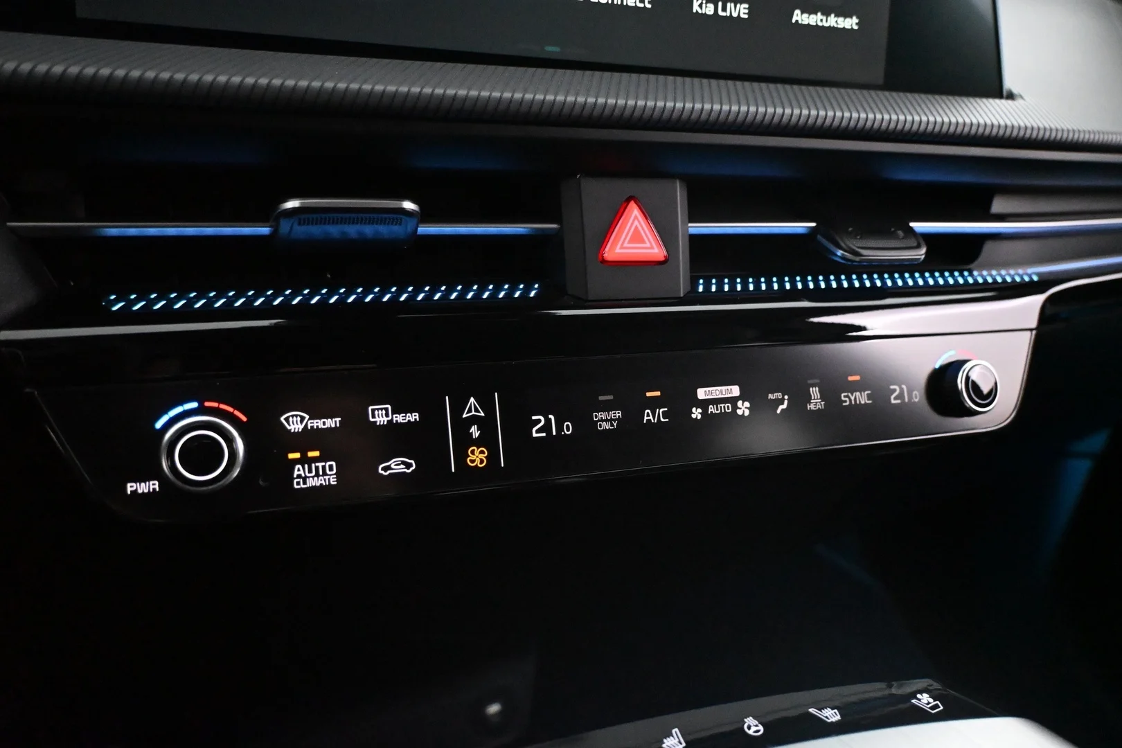 Car Image - L9WmIrGBkvhgJWgsVeCSN