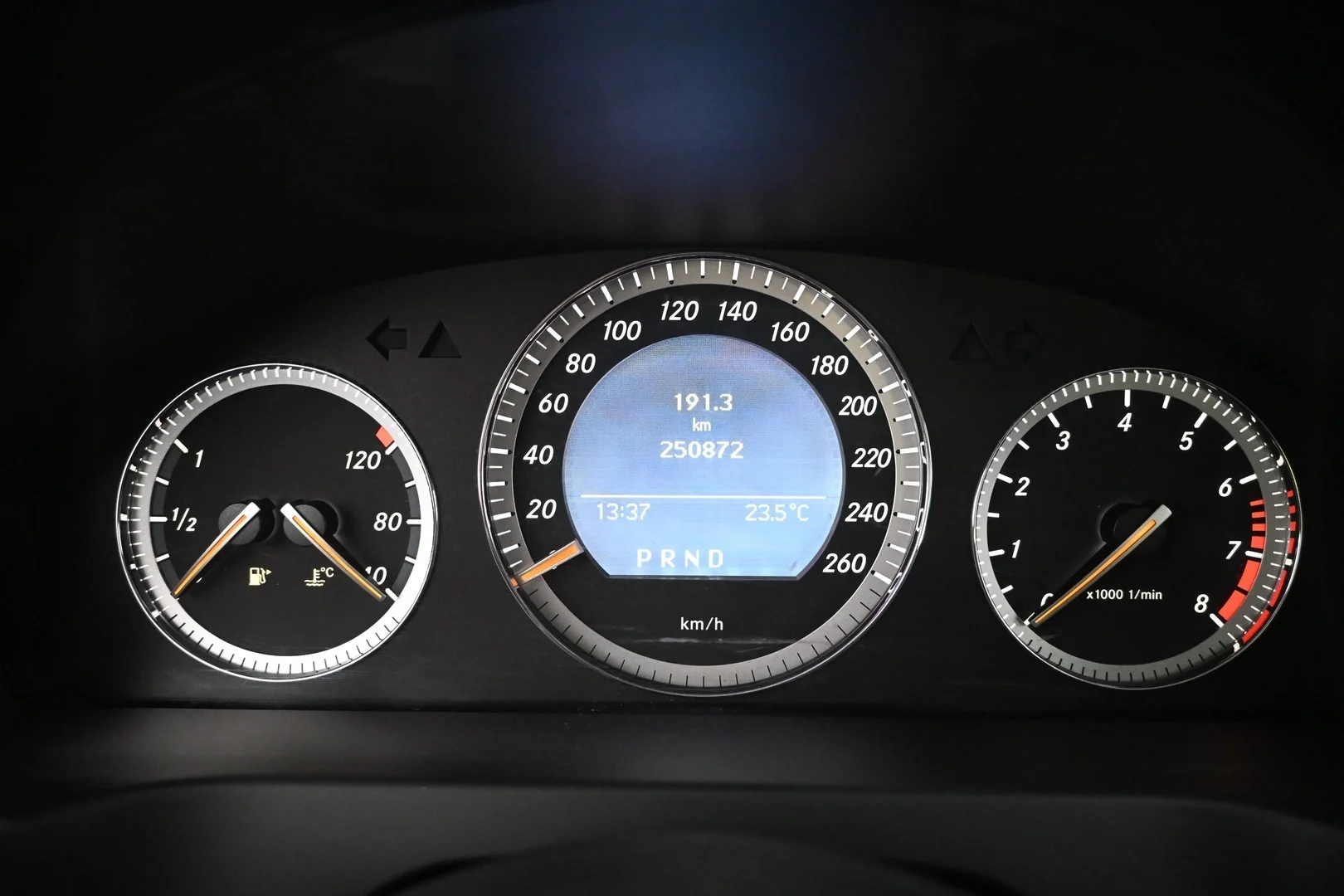 Car Image - 7yVDxbFCisXizKVf1J9UJT