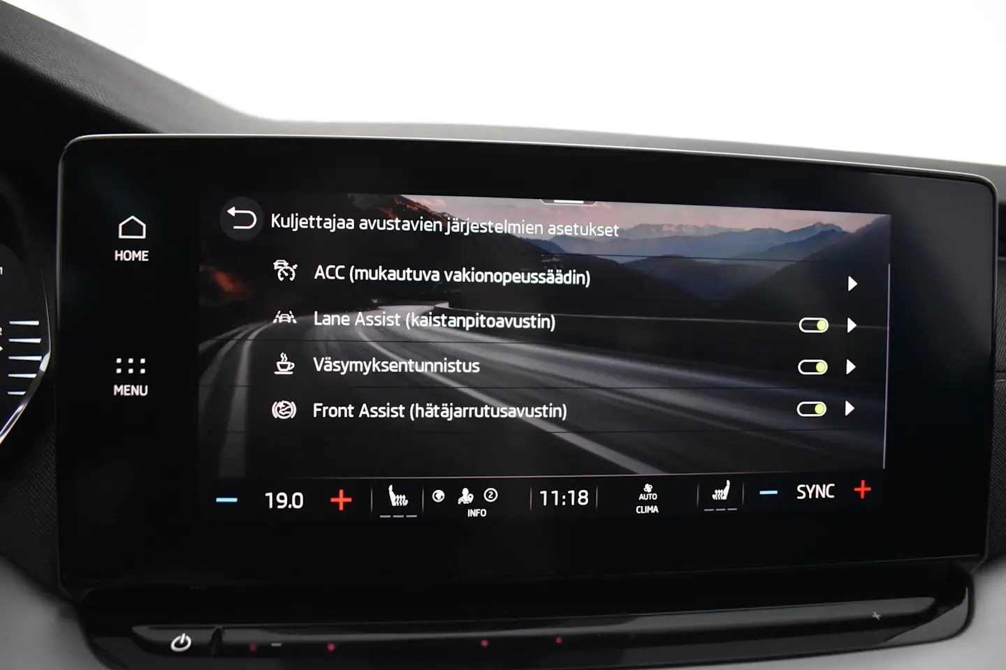 Car Image - 3W993AO9b30HfEeeebKYOG