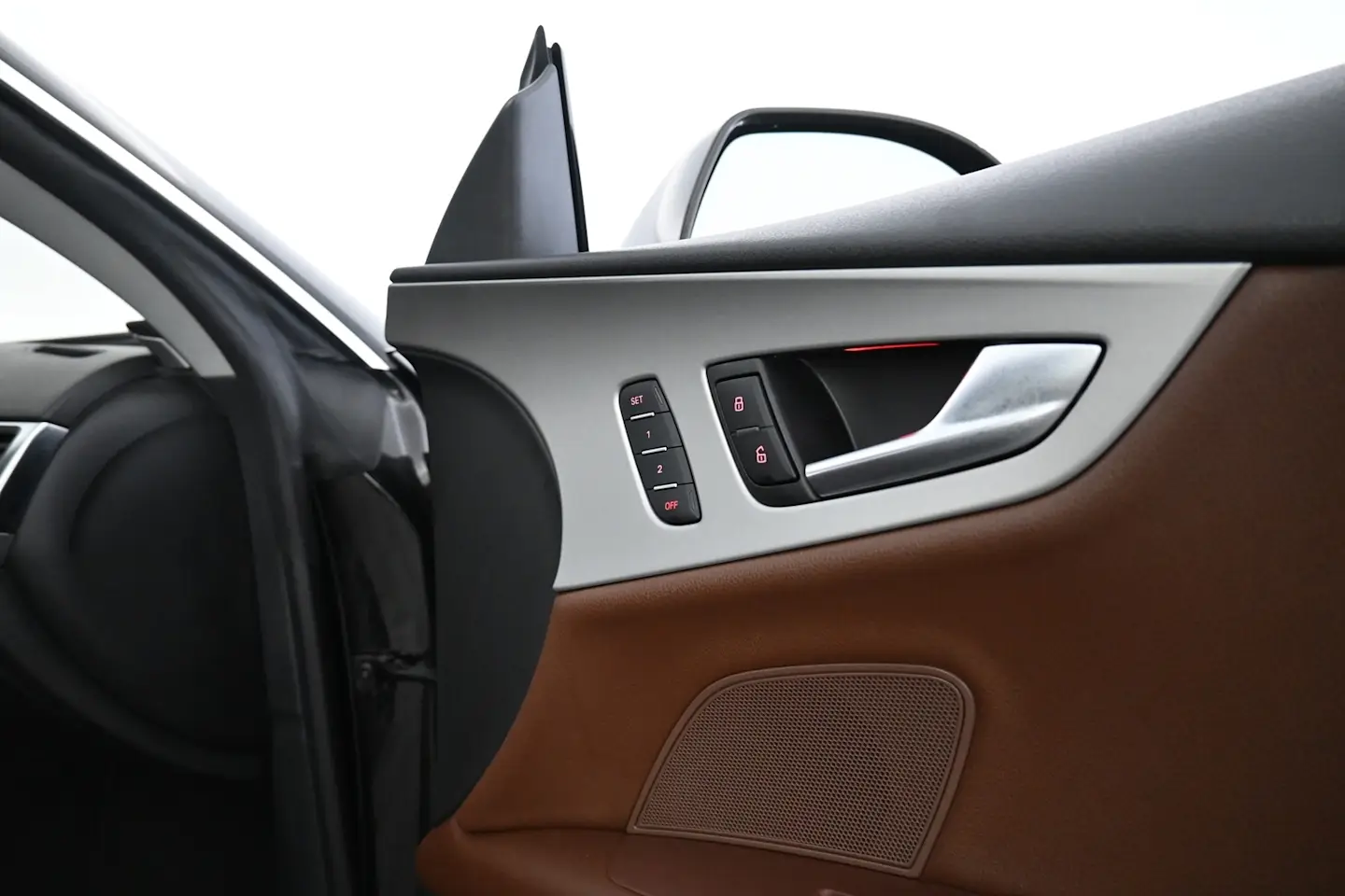 Car Image - 5jyNhnt9hopTDT2gRZMM0K