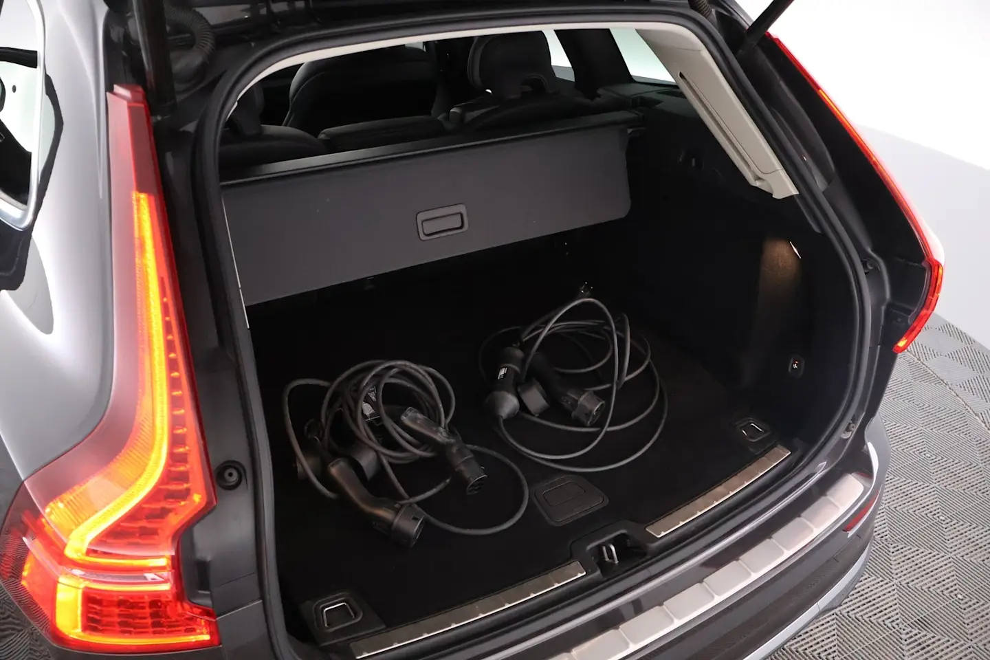 Car Image - 4GA5kaAzPtH1c5ZGeAdCUl