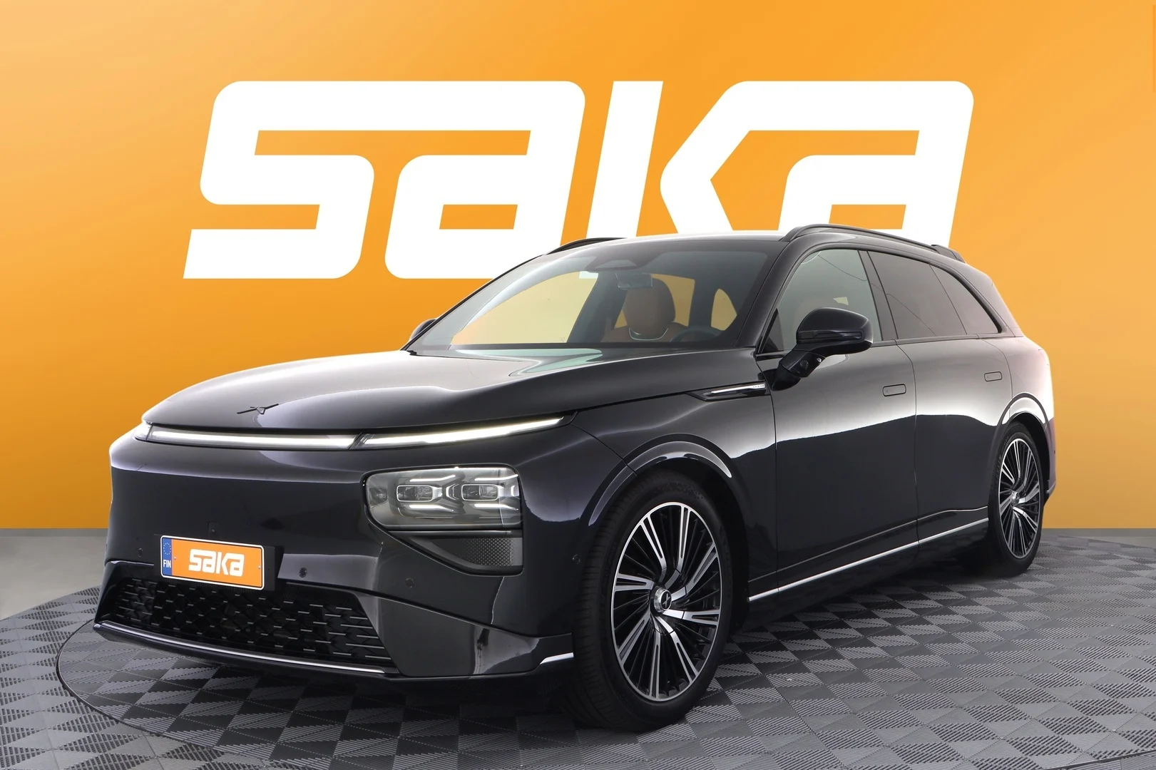 Car Image - 6SSb86UHMRHzPIdTBJusI9