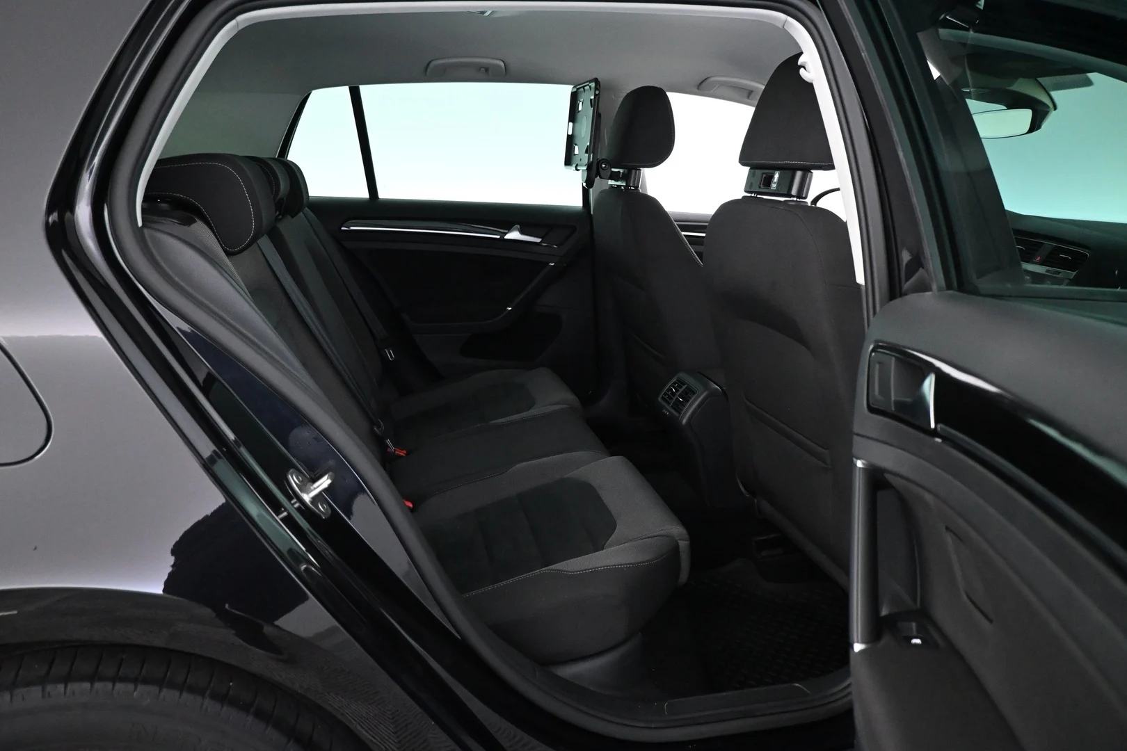 Car Image - 1MqrytyXEMK9Y6rNTHDs3x