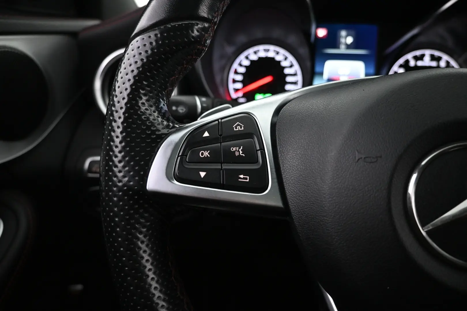 Car Image - 4MAK0eBjCSPmi7L7eEWI93