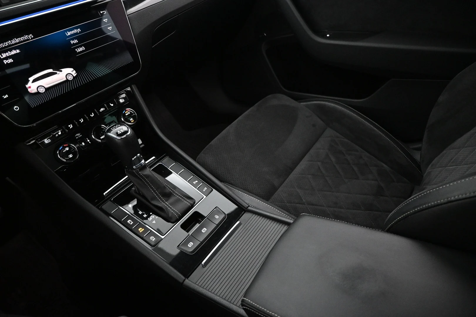 Car Image - 2nls6fmFmGVwlucJrU97LZ