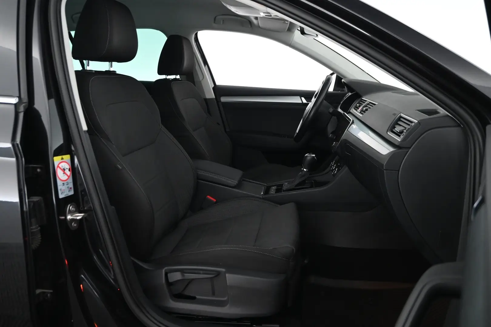 Car Image - 4pcGifHvjQoyo8zvudFfIZ