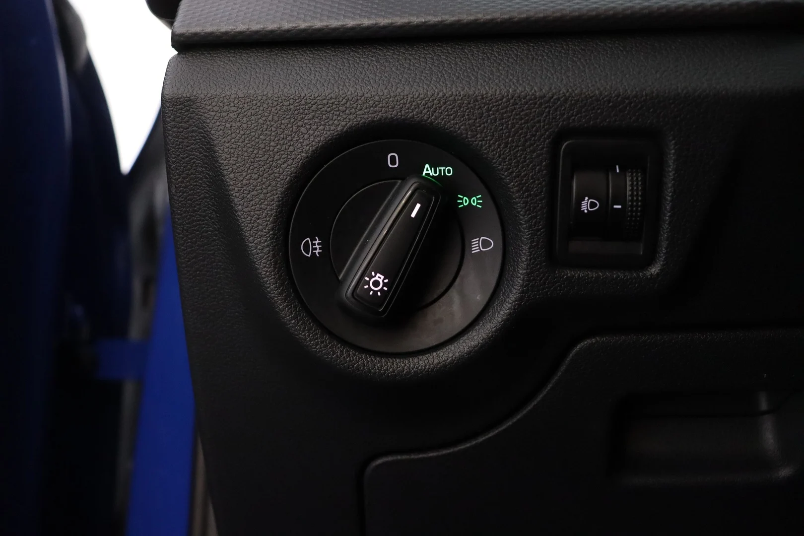 Car Image - 3XnBfCoR9uCQdhd39xJqCi