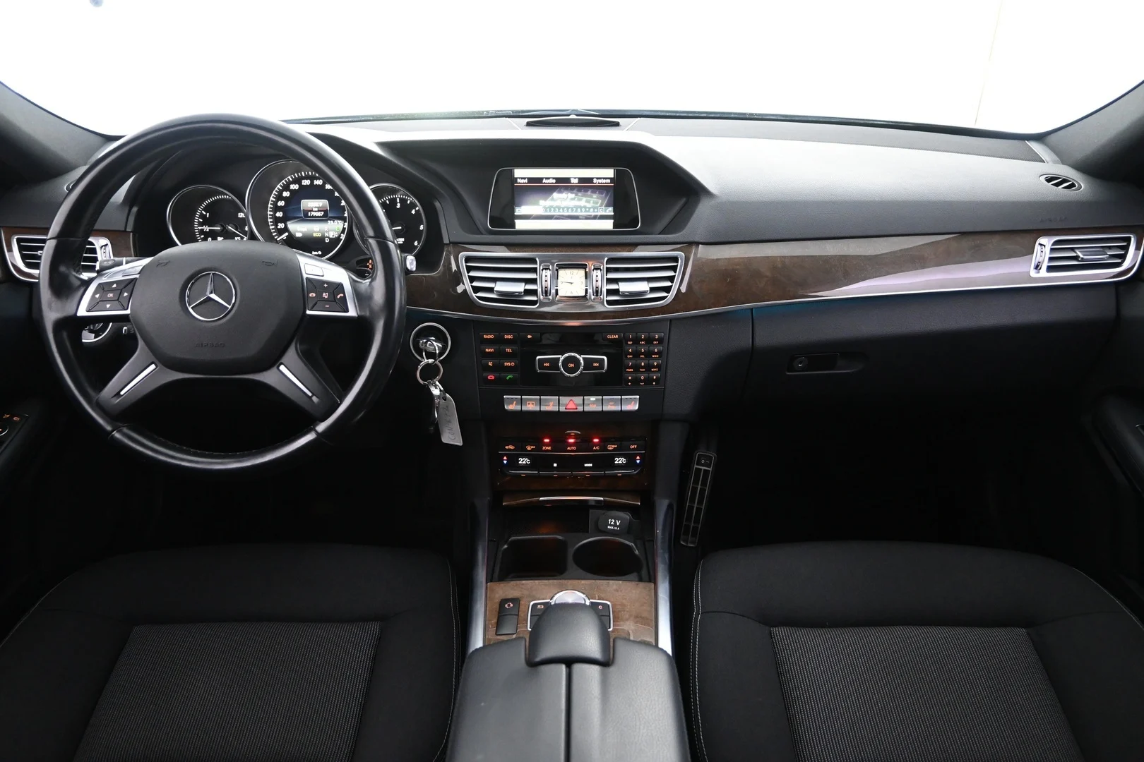 Car Image - WK9S8HpuuMwG3MzVgVm5L