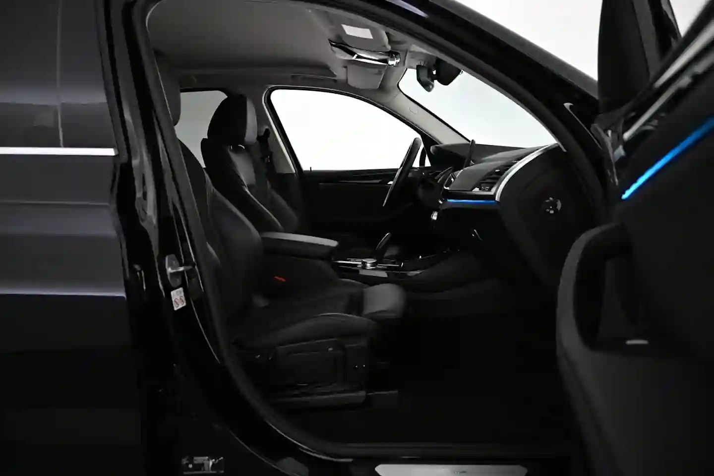 Car Image - 5lIqnjEwqGniyC9H95Pio9