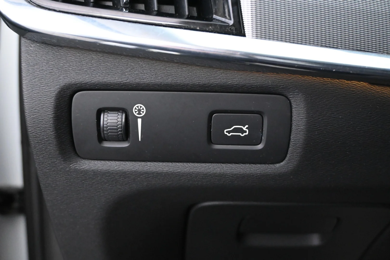 Car Image - 6i4fL7z3DFPcYa2eGl2hLb