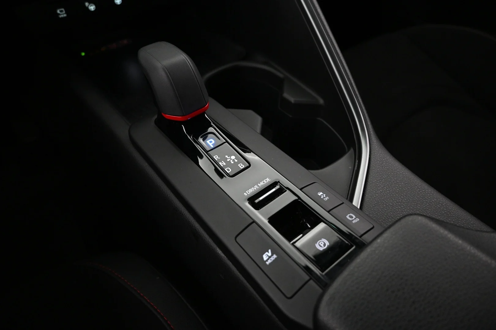 Car Image - 4O1lAJfZTfcvfNhEkkeCMz