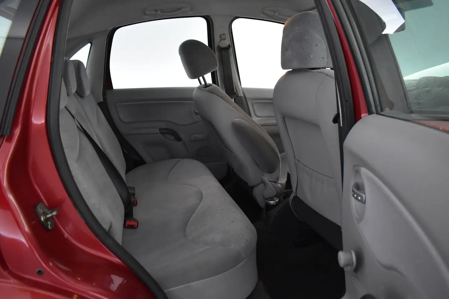 Car Image - 2baX82Auo81UQW3xoOUxxT
