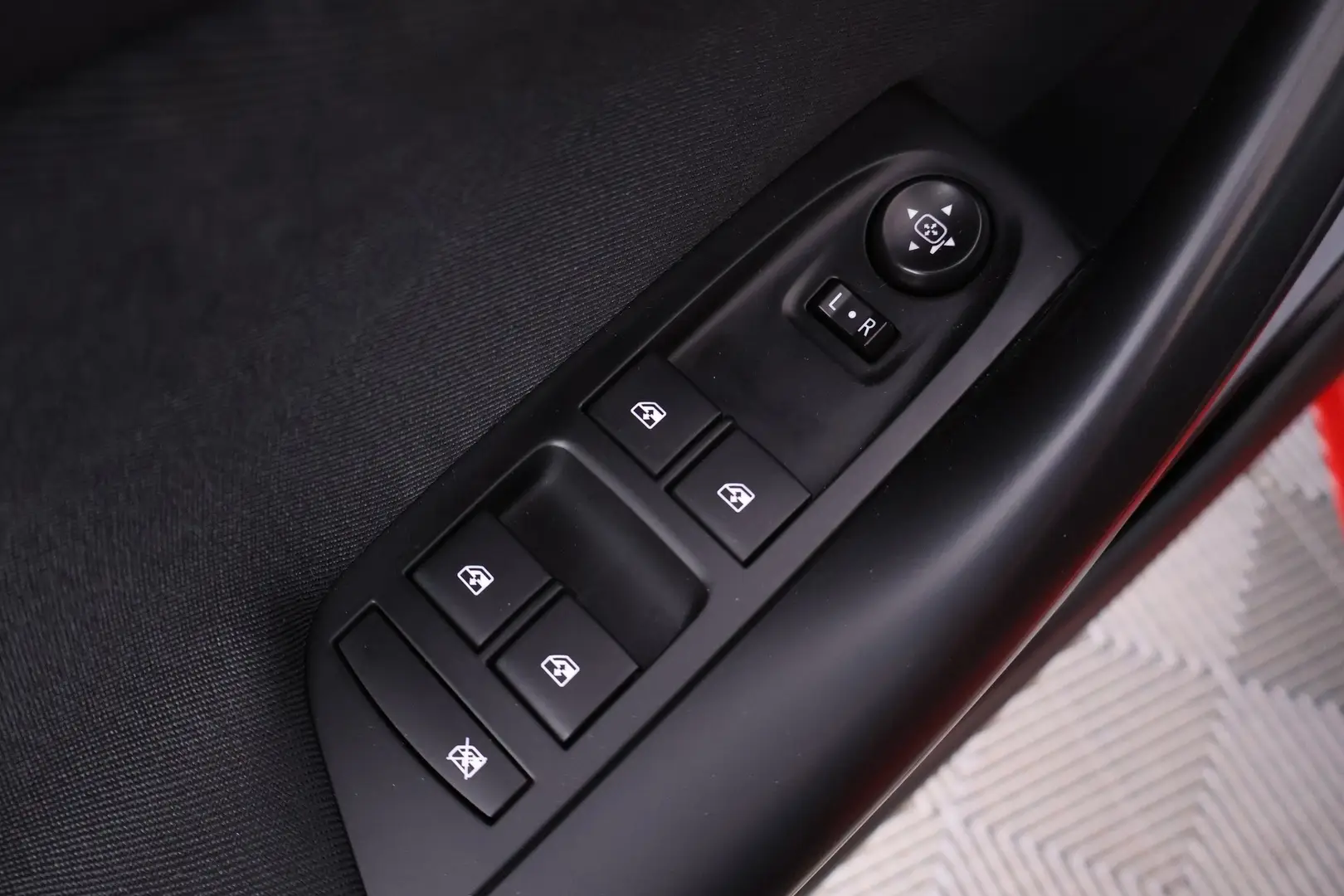 Car Image - 44WDqJX0Acq4Fl4XoEUSVr