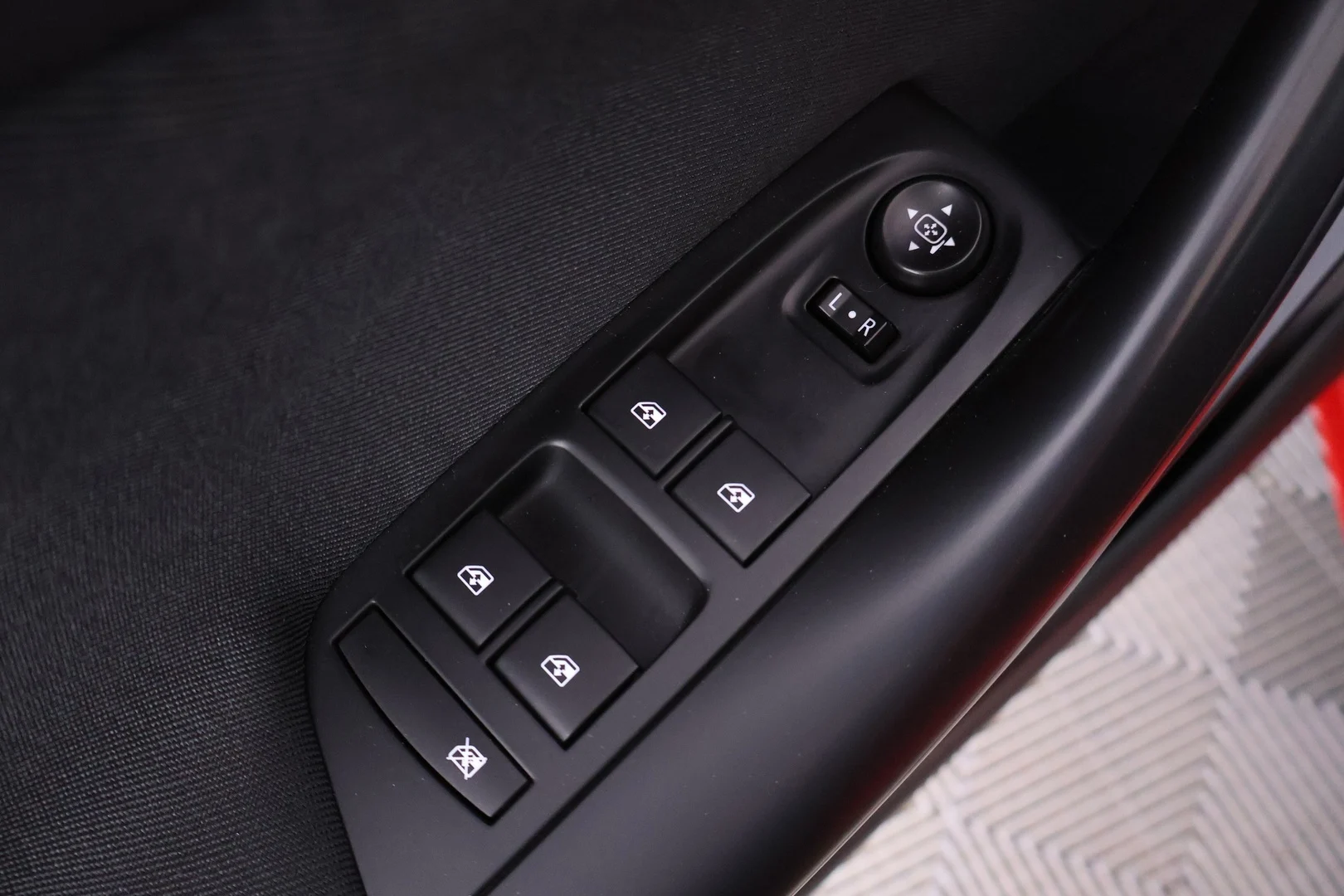 Car Image - 44WDqJX0Acq4Fl4XoEUSVr