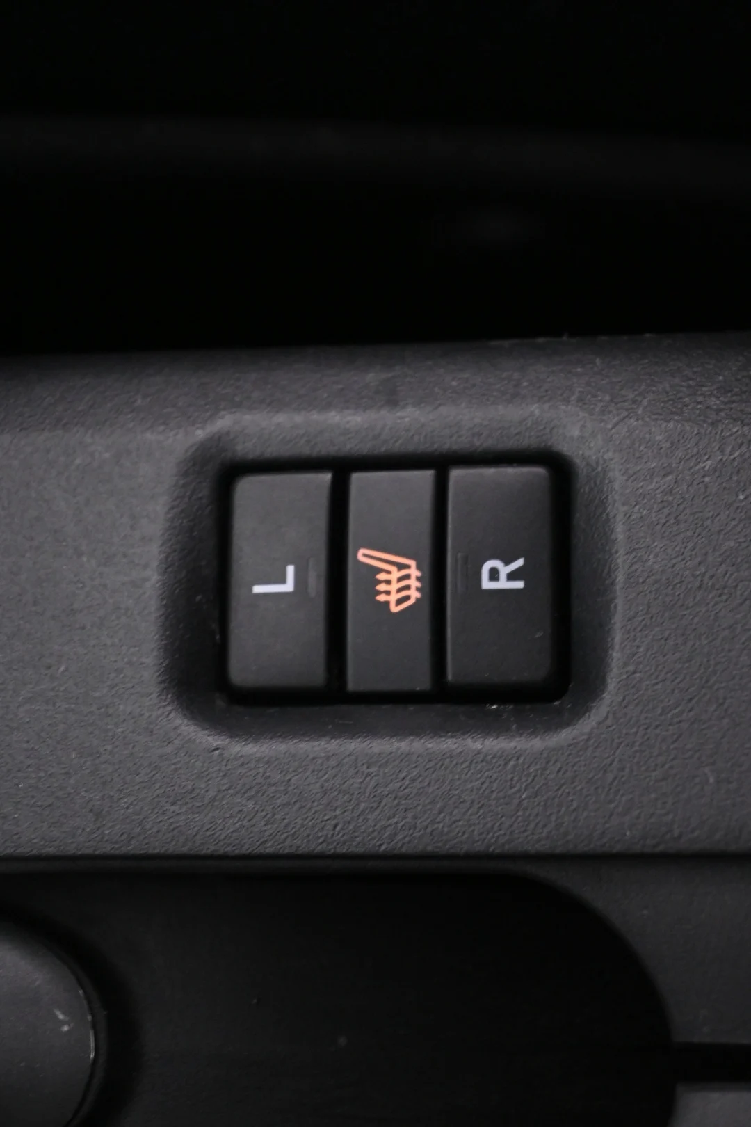 Car Image - 5Ep8v7WJKl4ngV70V1oiyi