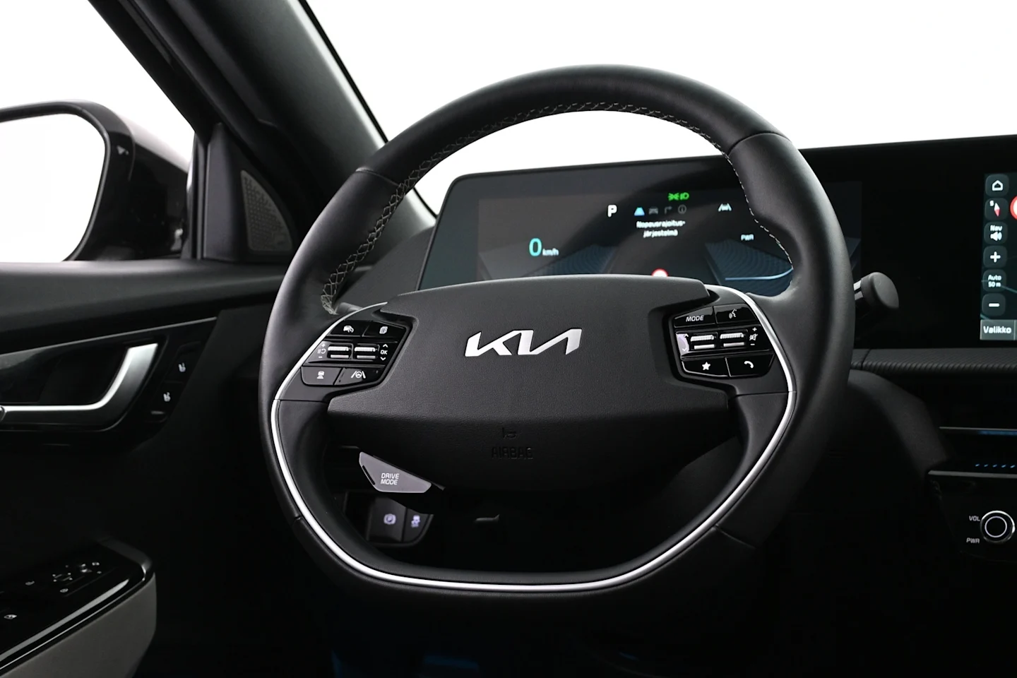 Car Image - 3TyiBY2lCol9xh9y7TNQeK