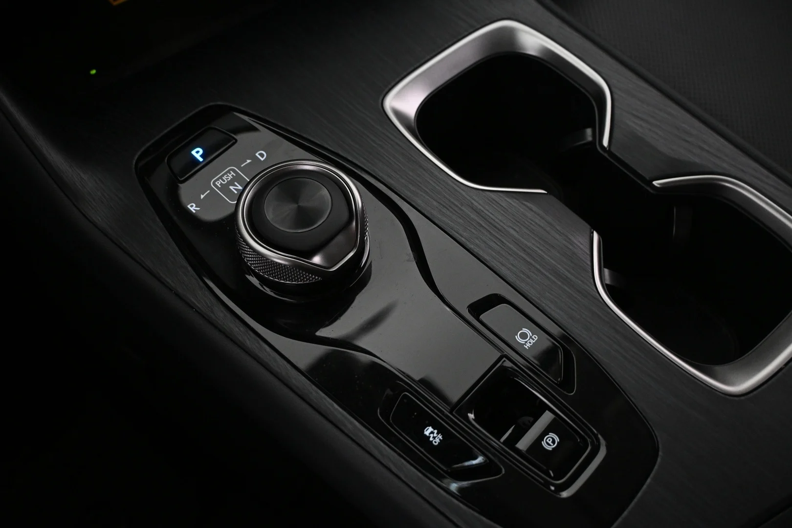 Car Image - 2yuApE4F2m7xm6dGHTB42C