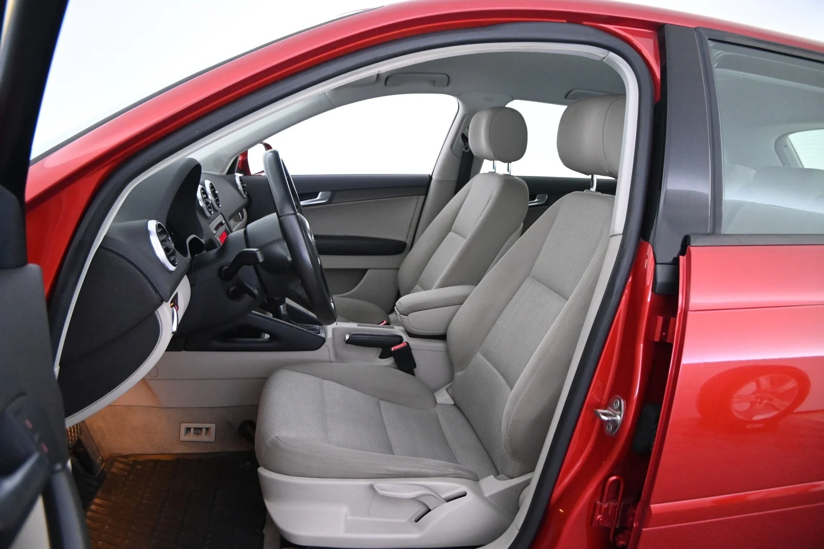 Car Image - 1mGpxGLtQSmTdFQdm9pSMl