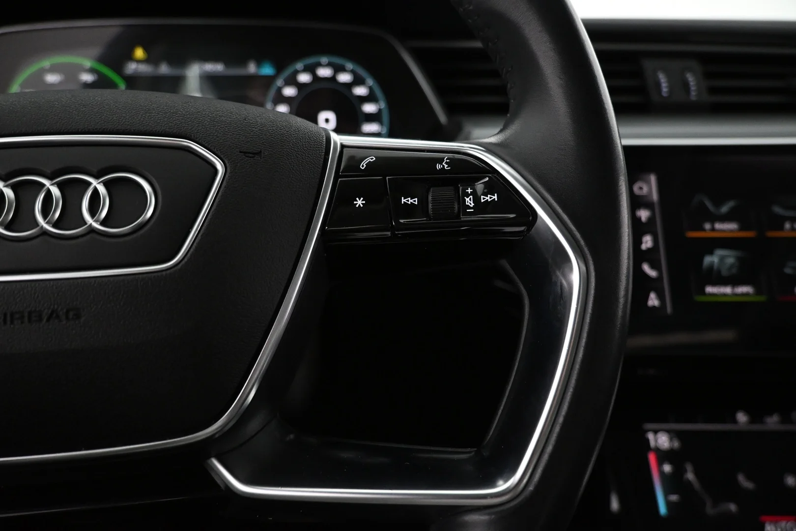 Car Image - 5F9bb1dijmJ24VGe5CpLu7