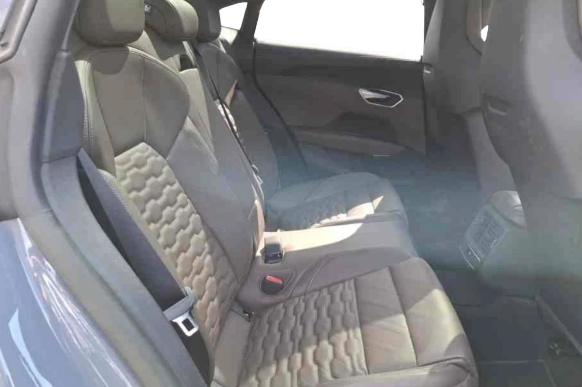 Car Image - 39feVVLBnoOwKvRRW1X275