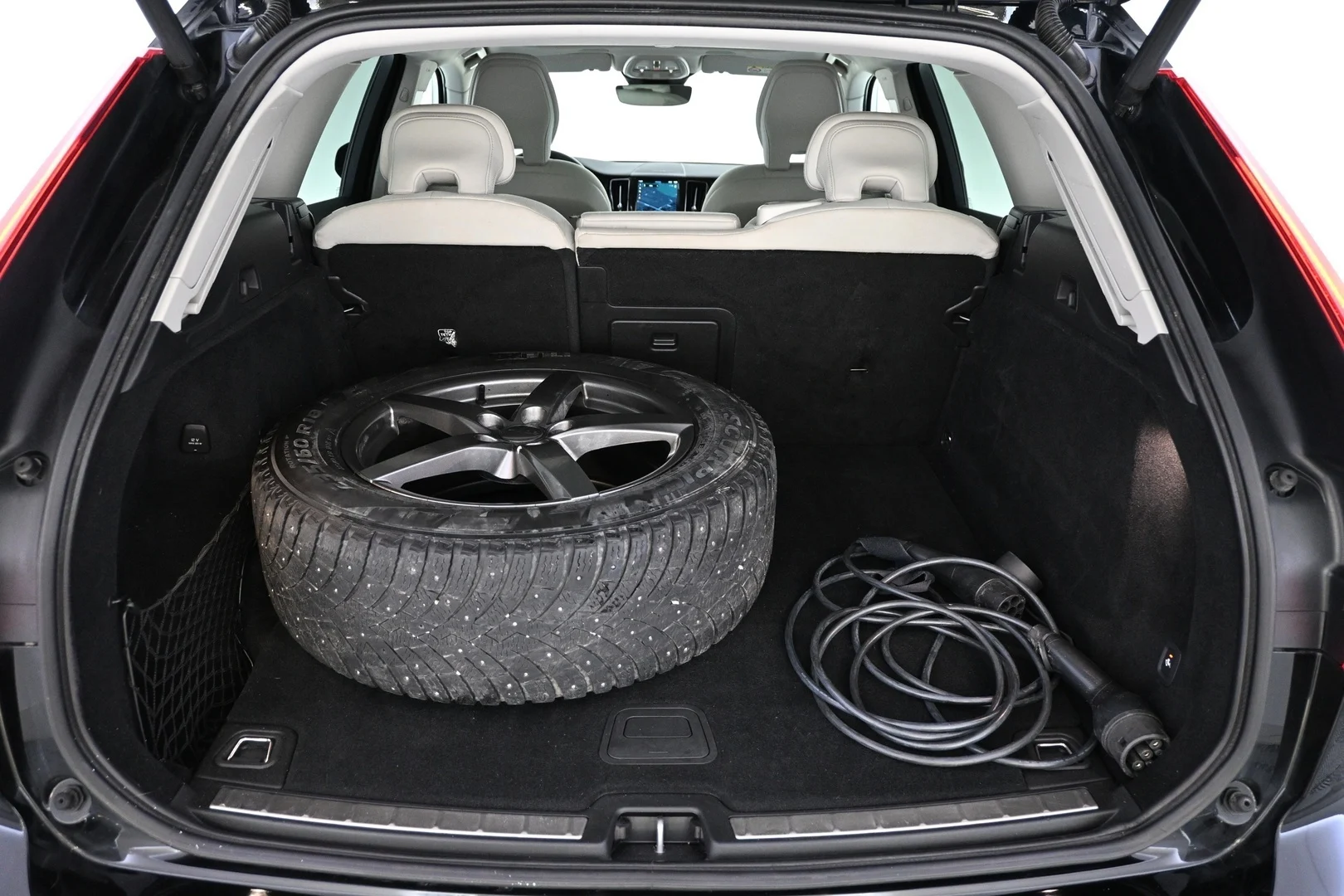 Car Image - 2ohl1WOGHrKMbcs8HOcYNE