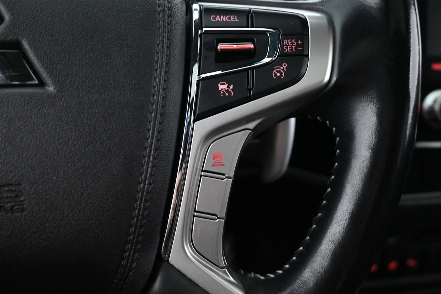 Car Image - 4YLHl7bhdlbYAF35zgMoBE