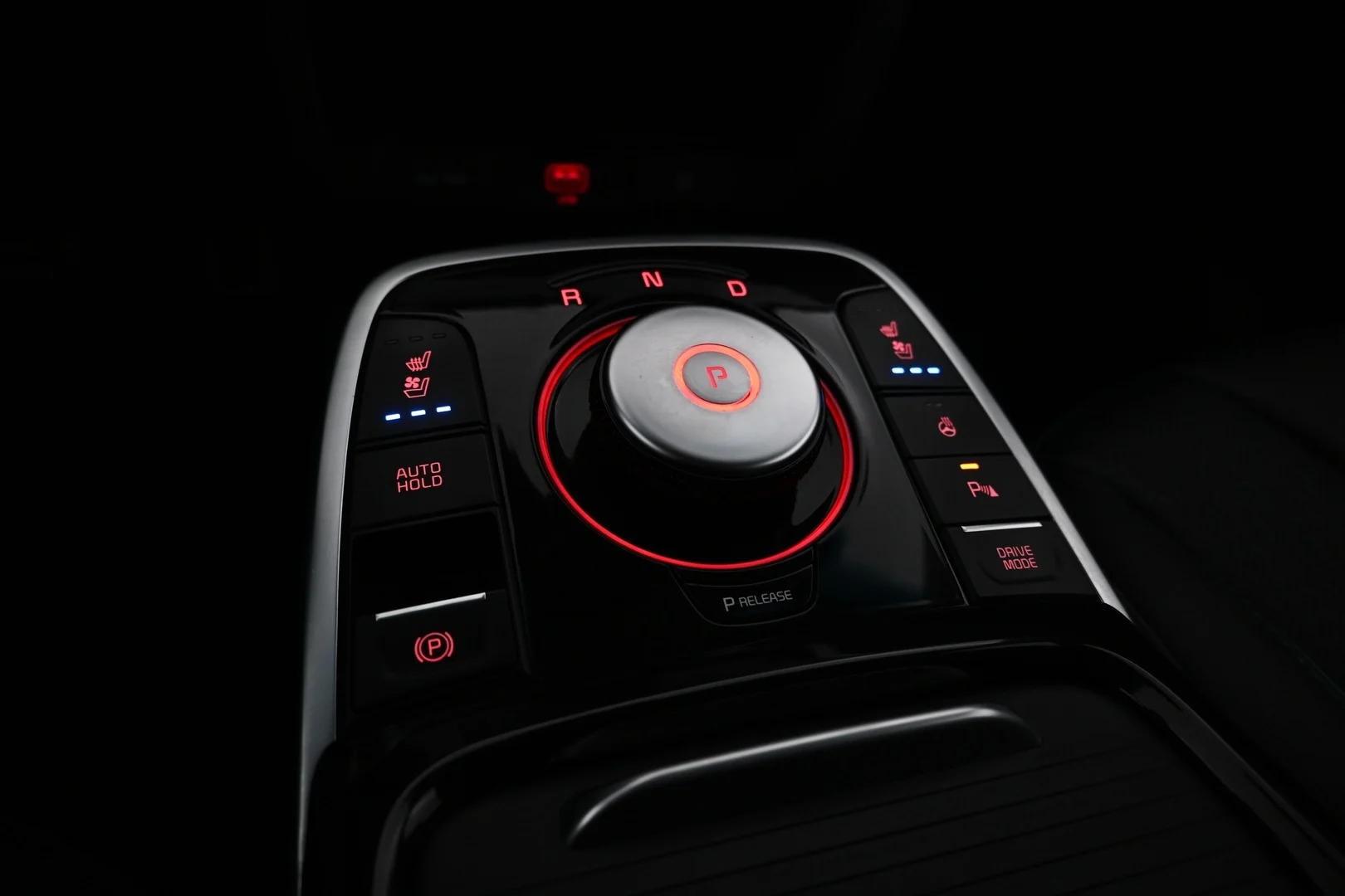 Car Image - 2ZgxaMWiTb2r2sx26KIPHe
