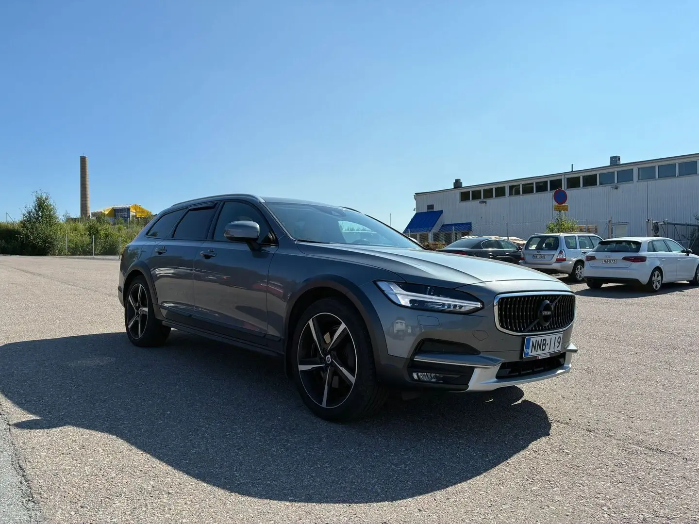 Car Image - 3T0sFh1n7b3w01yjoACsMB