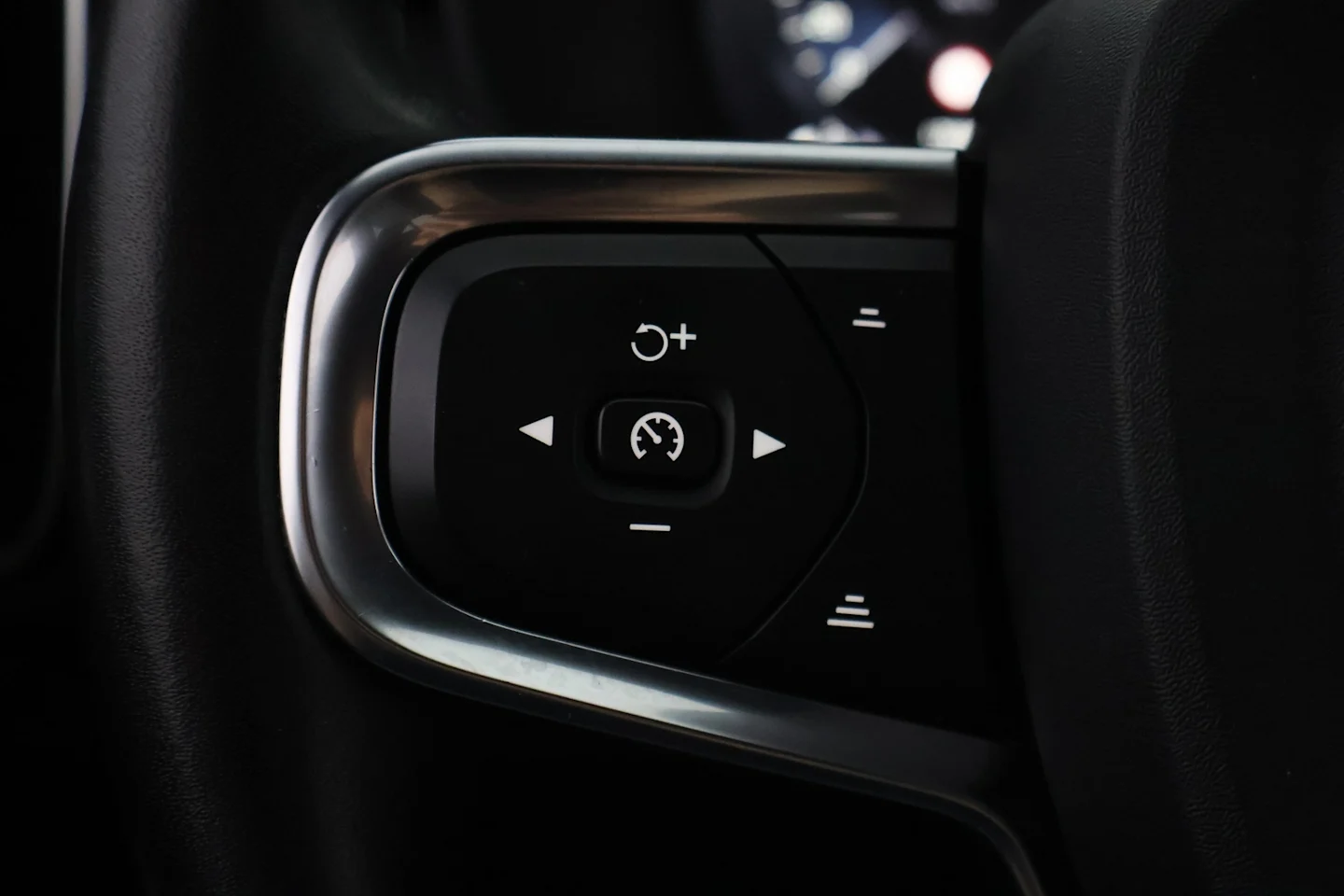 Car Image - bKW2yekrLAqCWqtBVZbd8