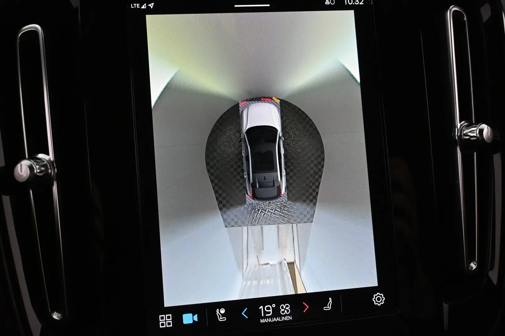 Car Image - 7DTzO37fzch0JrgK4MvxDi