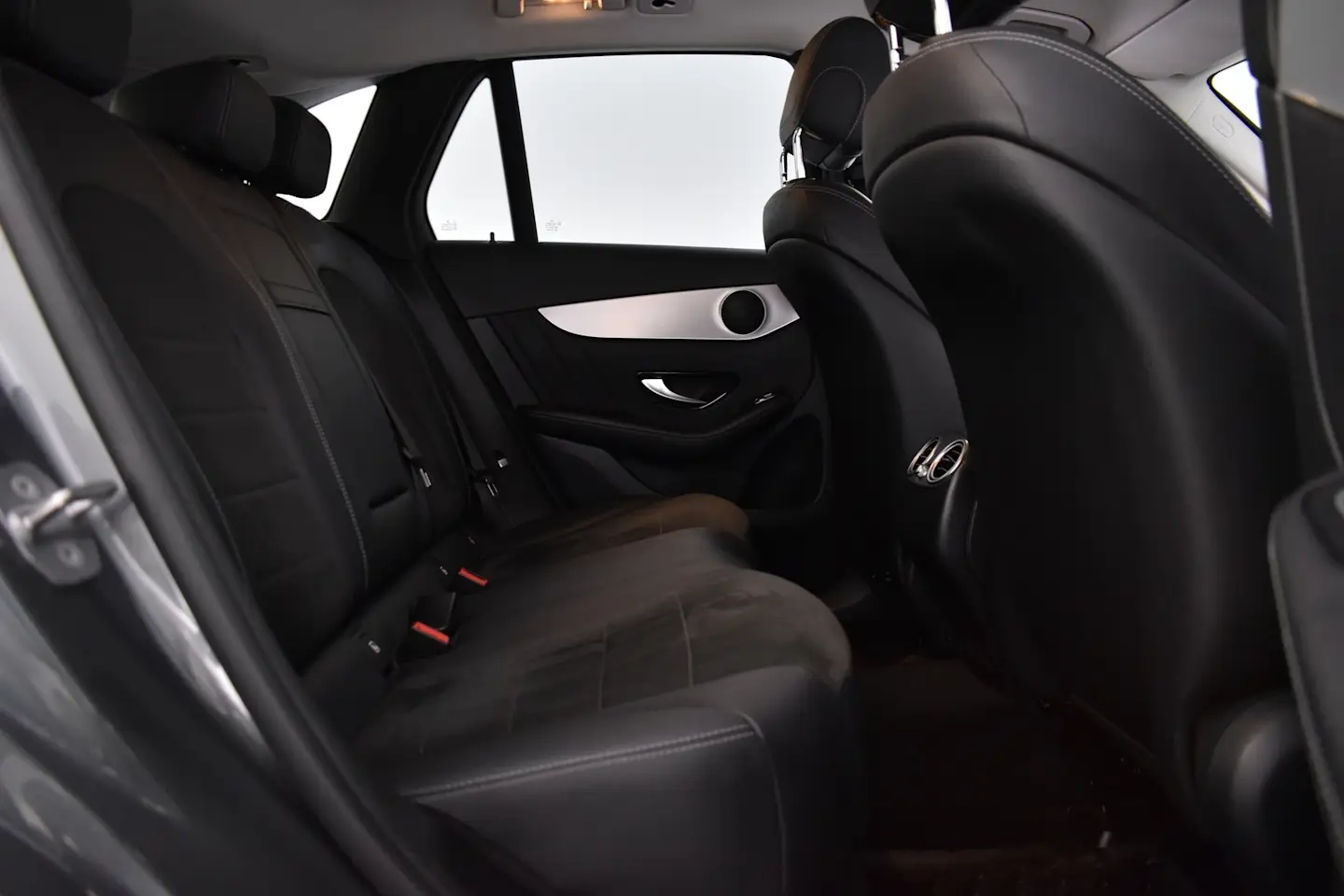Car Image - 7HQq3MOQRnGI3ByDvxHblg