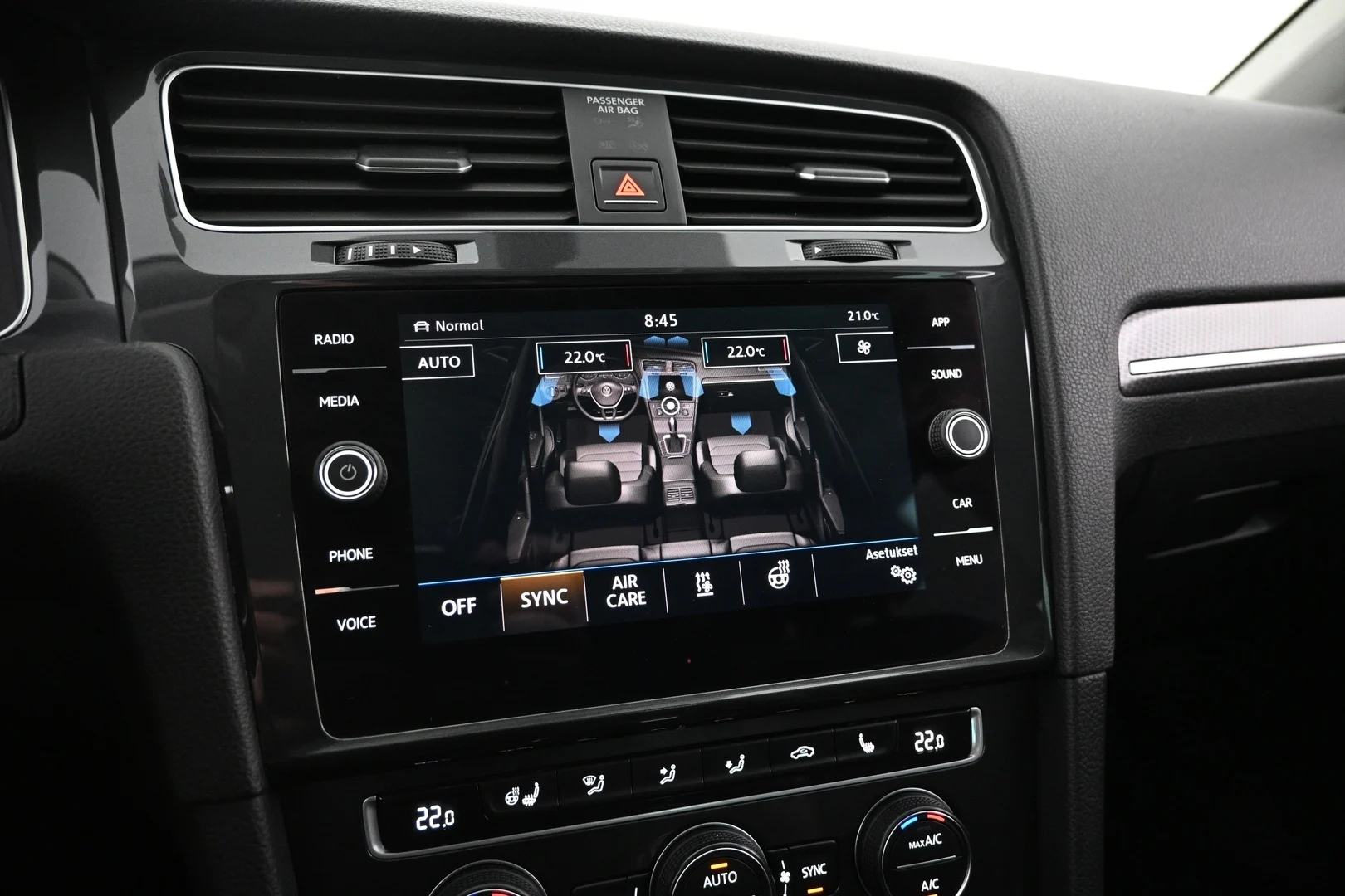 Car Image - 3xc09QO6xg85KbtzEDsQrM