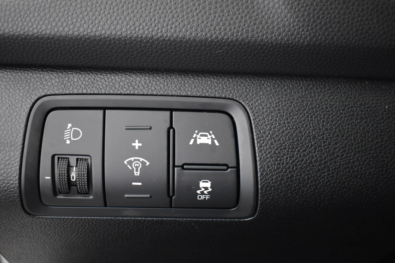 Car Image - 1qMsgnPQ0kDXxxArexwKse